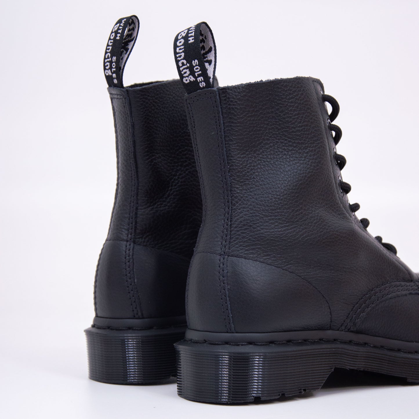 1461-pascal-mono black_4