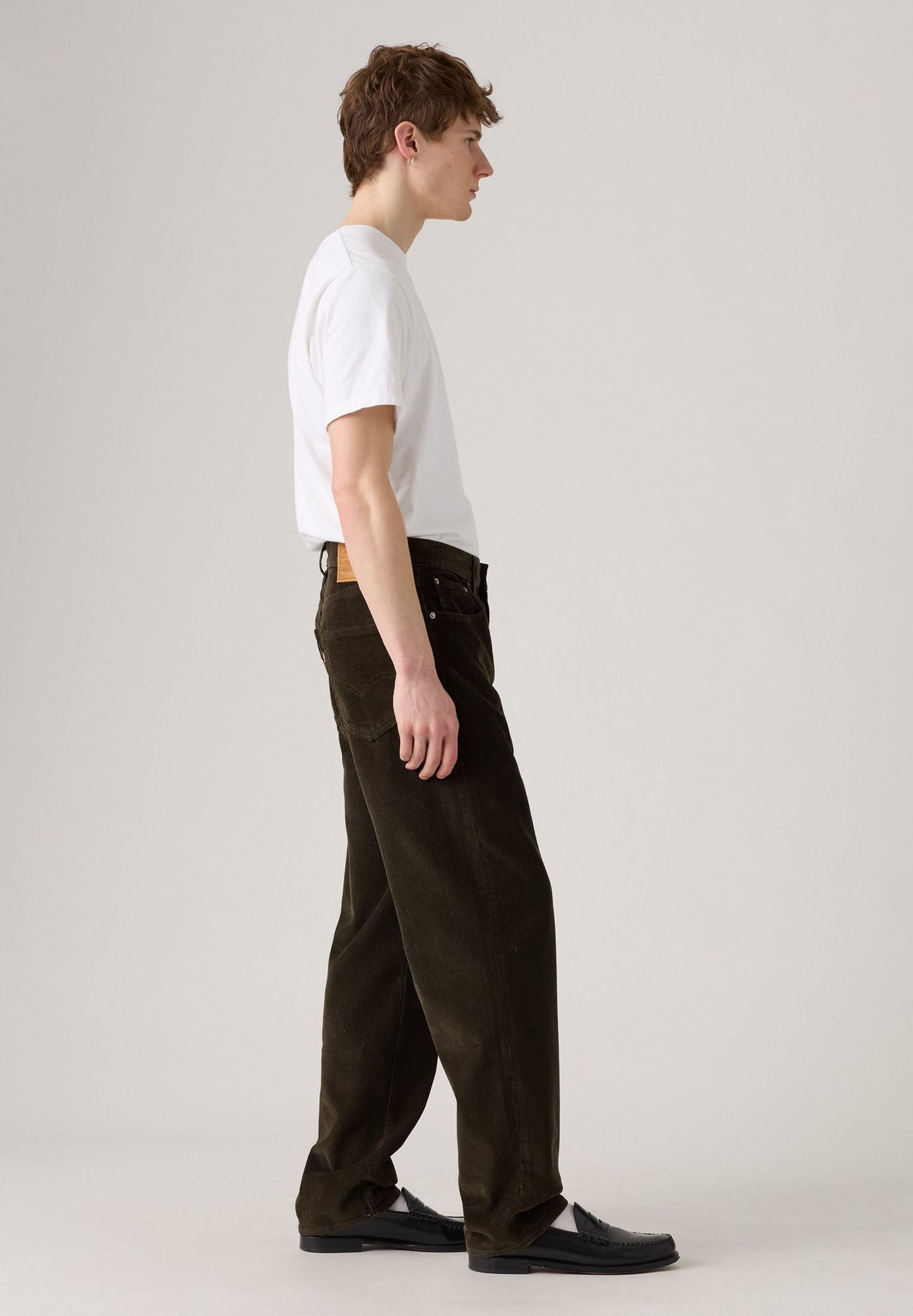 Levi’s® - 568™ LOOSE STRAIGHT JEANS - Black Olive W10 Cord