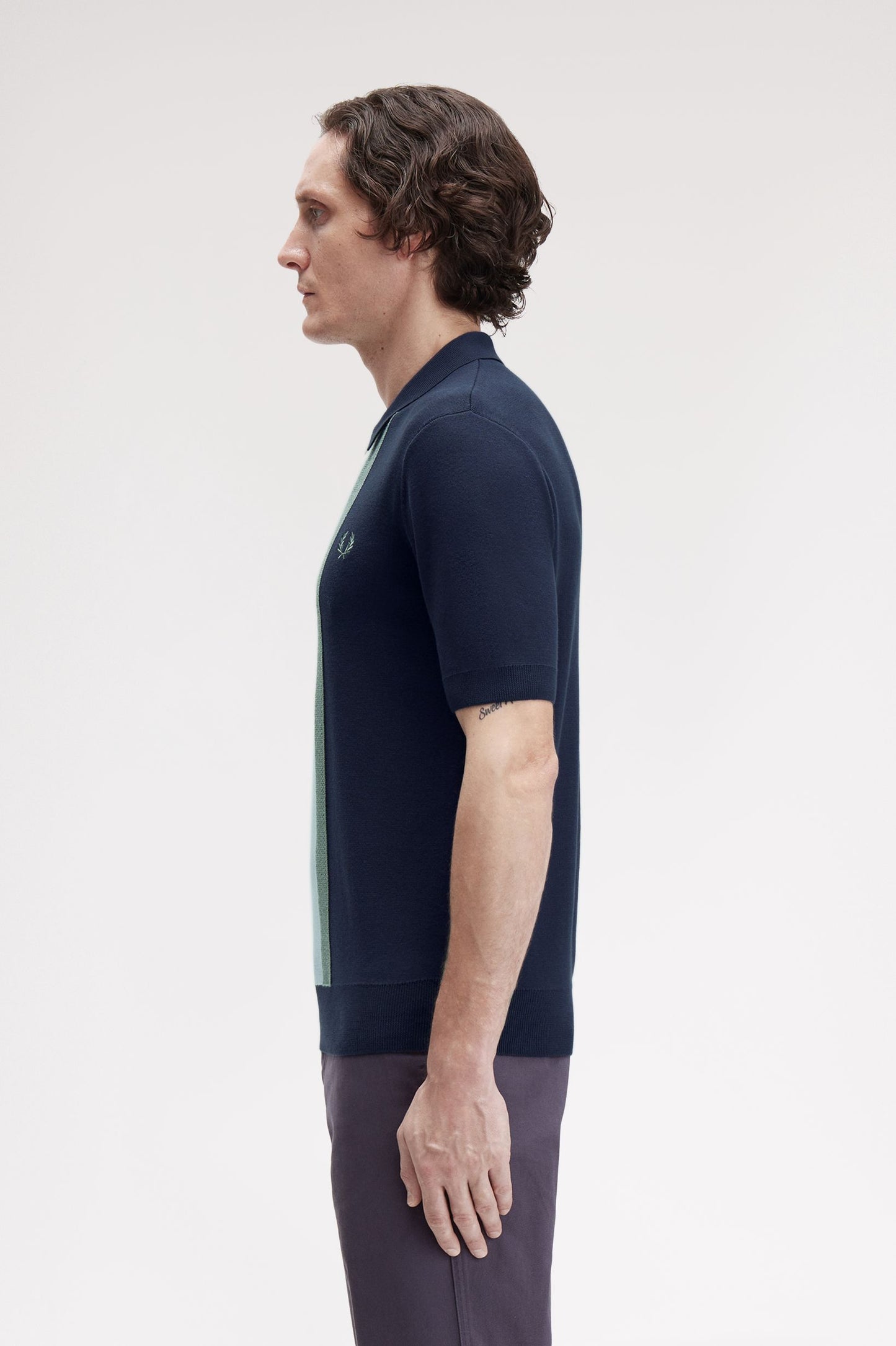 Fred Perry - TEXTURED STRIPE KNITTED SHIRT - Dark Airforce