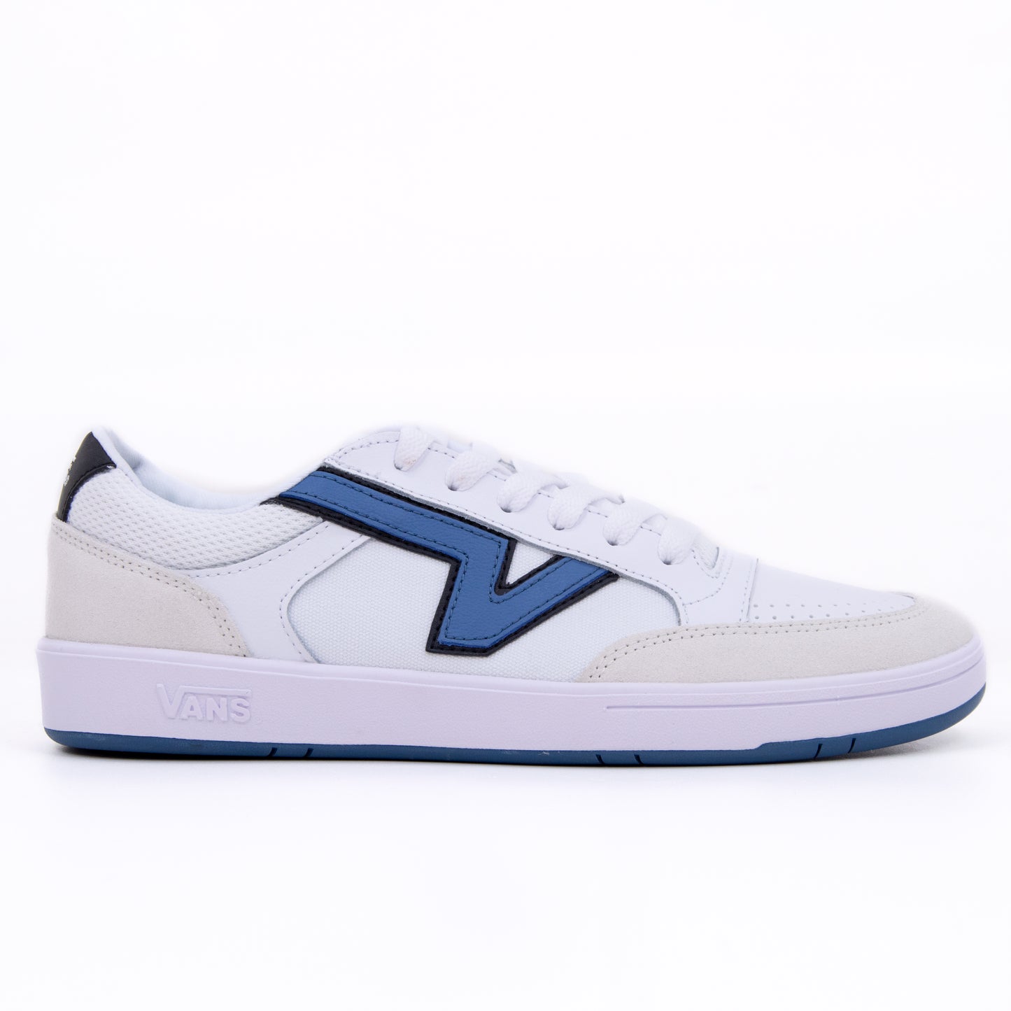 Lowland-cc-sportblue-truewht-outsite