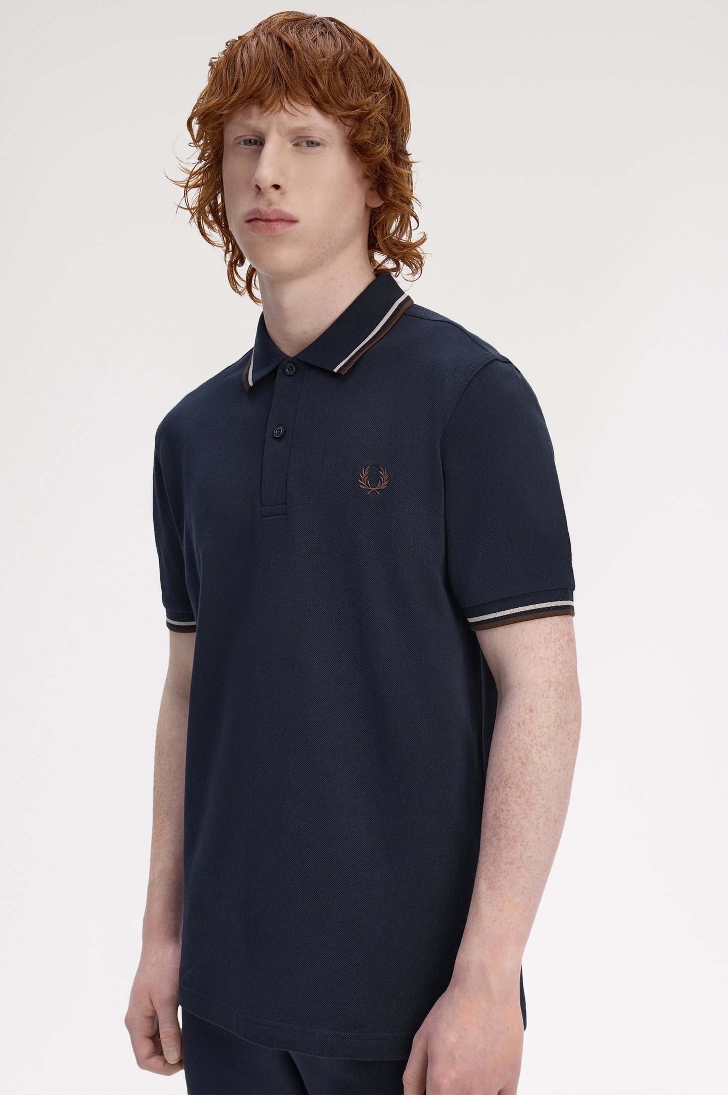 Fred Perry - TWIN TIPPED POLO SHIRT - Navy/Warm Oat/ Burnt Tobacco