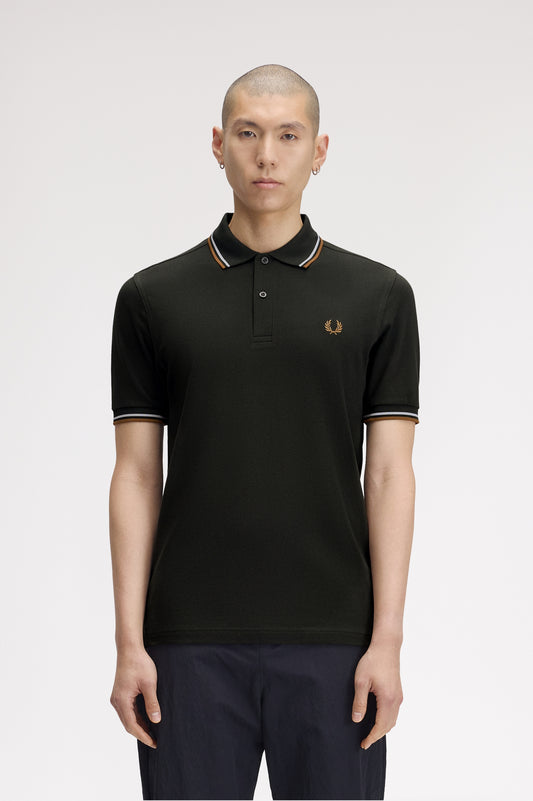 Fred Perry - TWIN TIPPED POLO SHIRT - Night Green/Dusky Blue/Dark Caramel