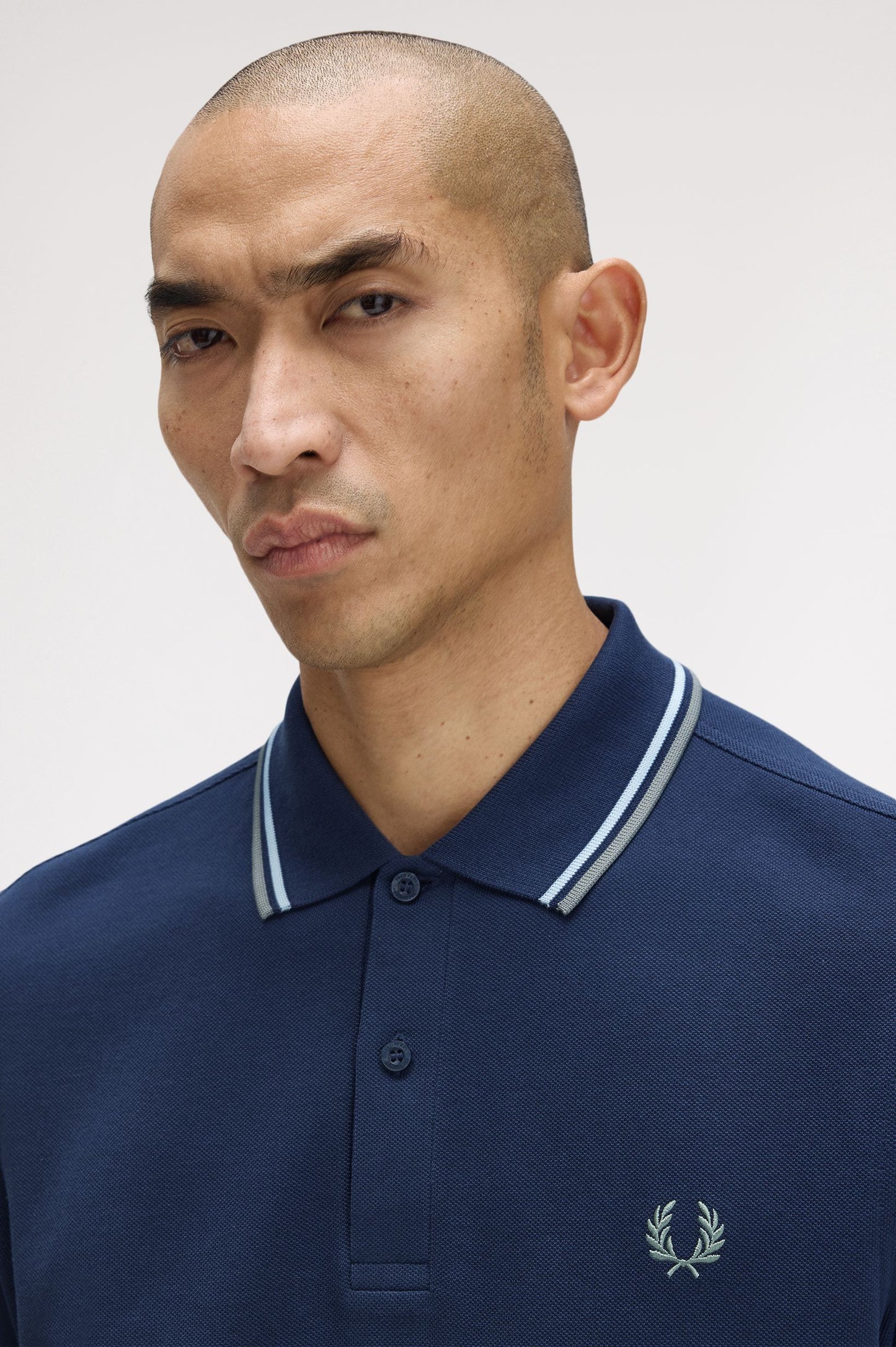 Fred Perry - LS TWIN TIPPED POLO SHIRT - Dark Airforce/Light Ice/ Bayleaf