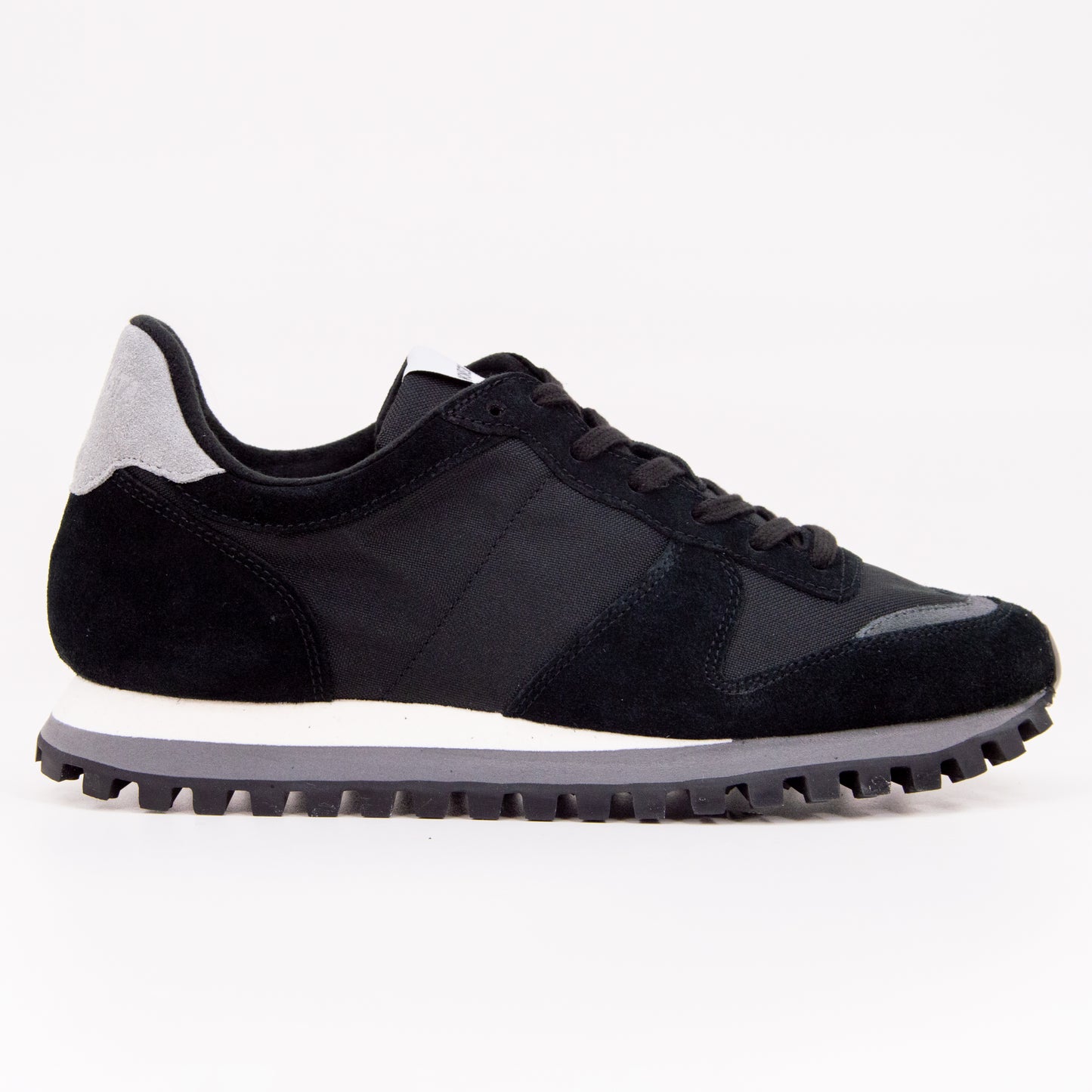 Marathon-Trail_black-outside