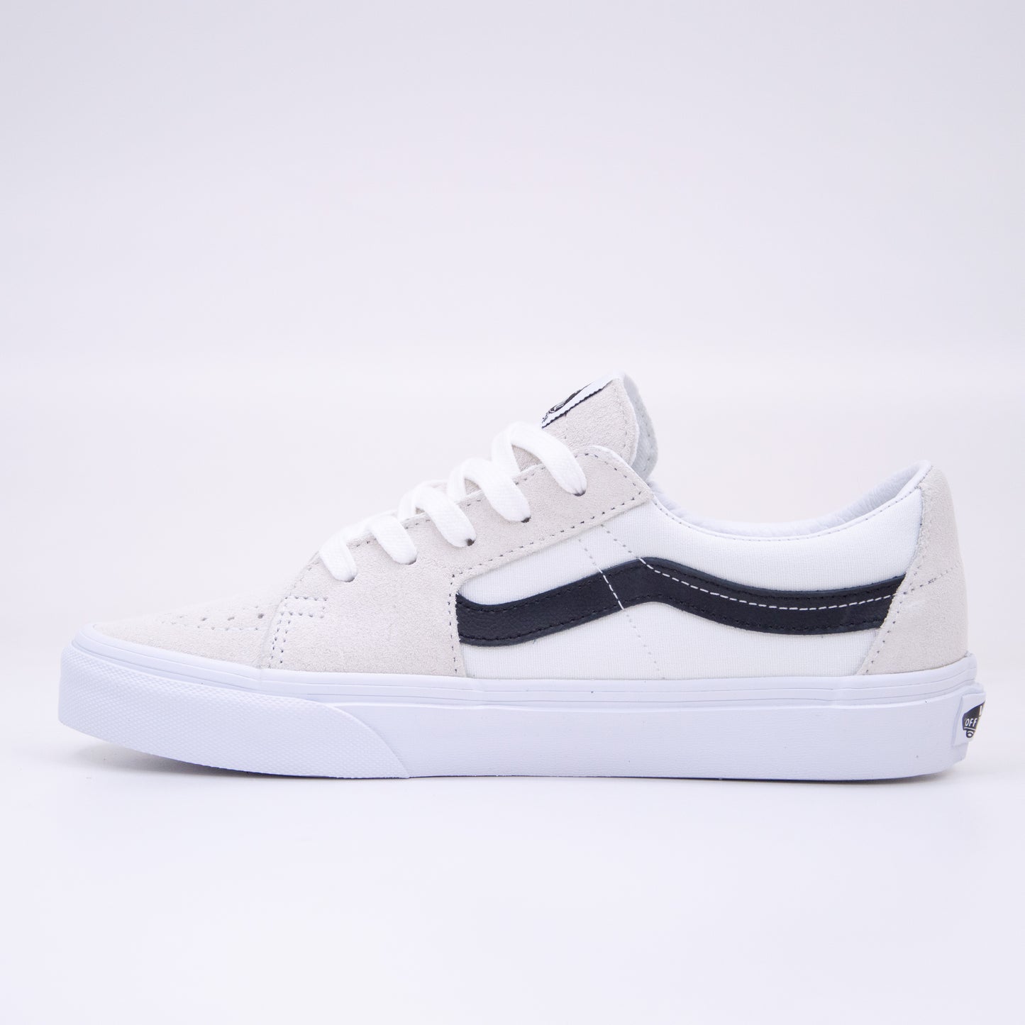 Sk8-Low - Contrast White_Black_2