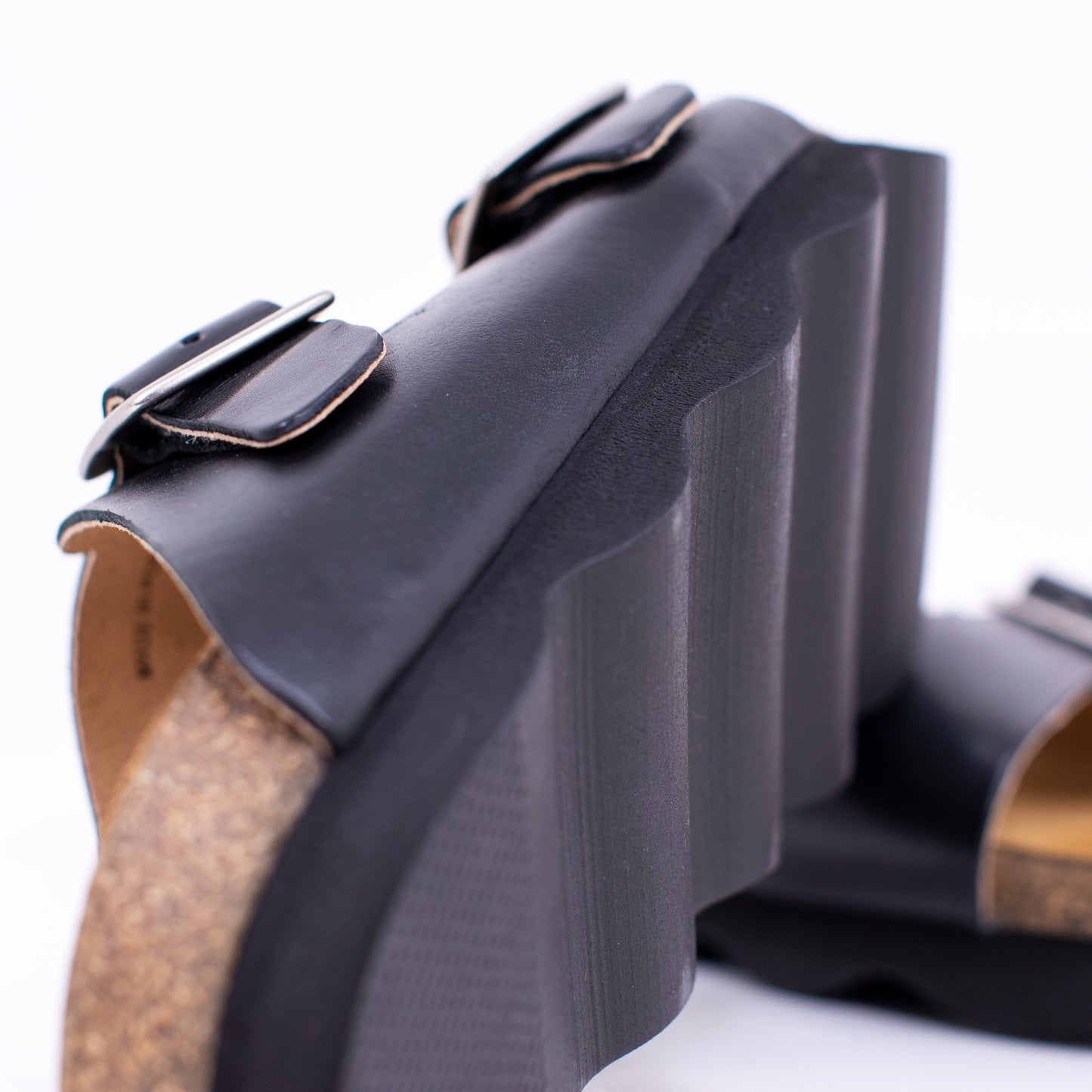 Ten Points-Vivienne-Black-ss23-detail-sole