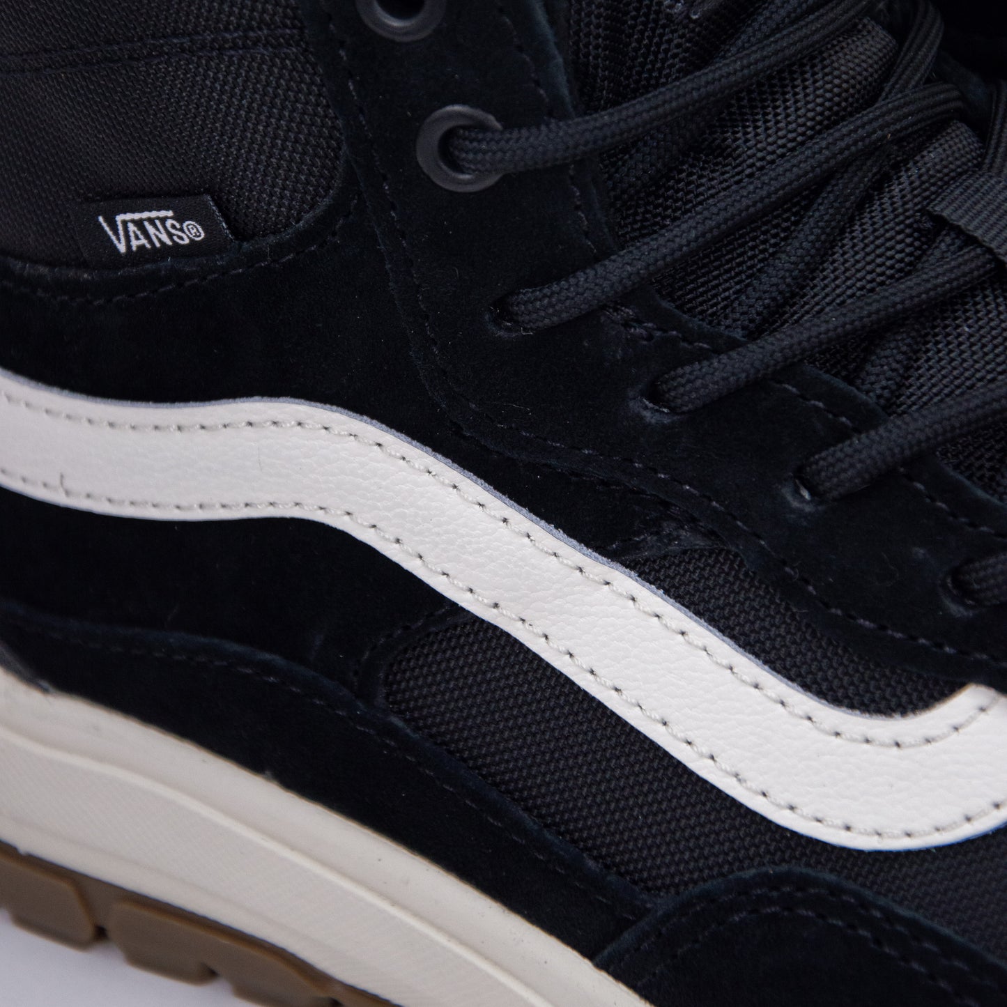 Vans - ultrarange exo - black_marshmallow_13
