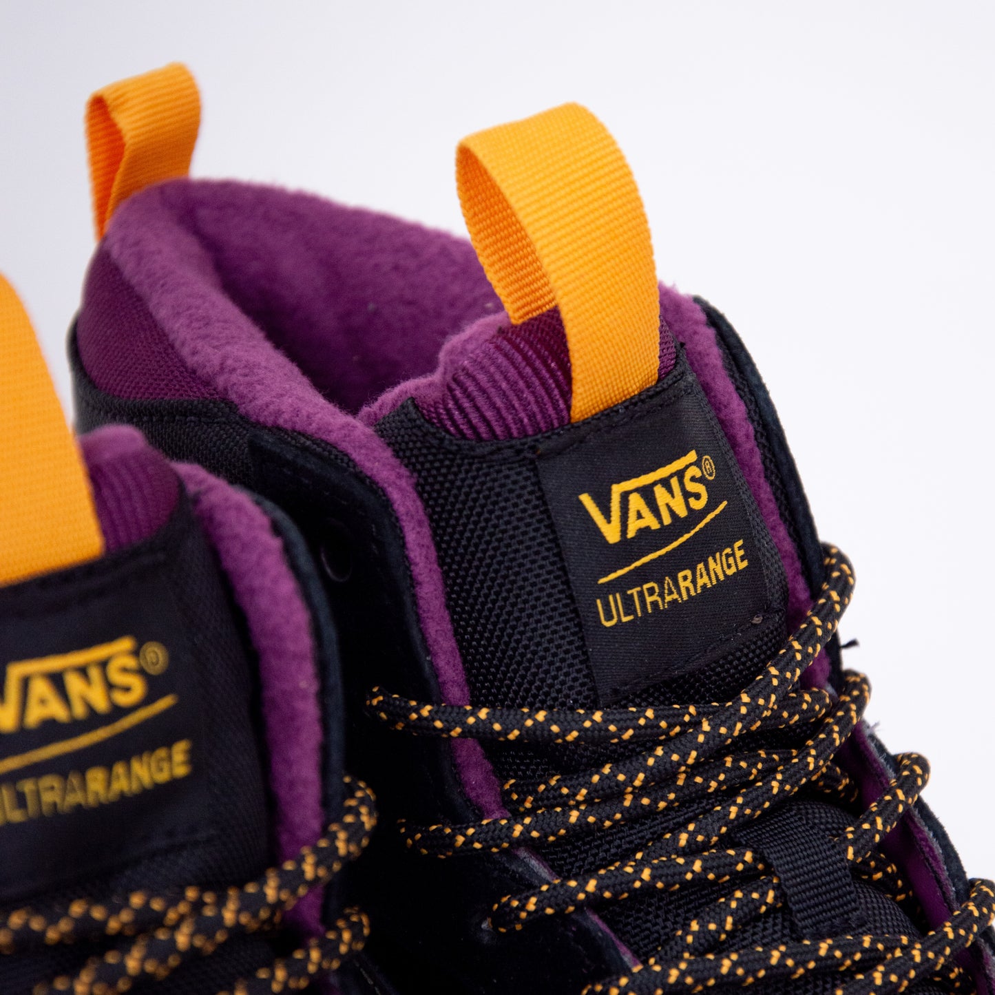 Vans - ultrarange exo - black_multi_1
