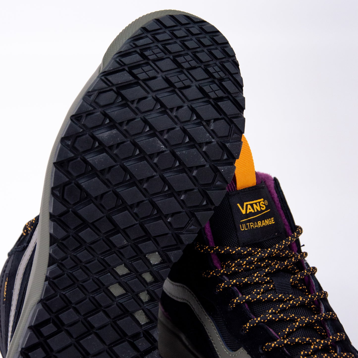 Vans - ultrarange exo - black_multi_7