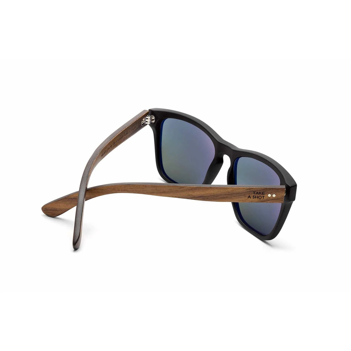 the-shadow-walnuss-sonnenbrille-3_0fb0075e-7300-4fa8-8aca-d1978a739df2_1800x1800