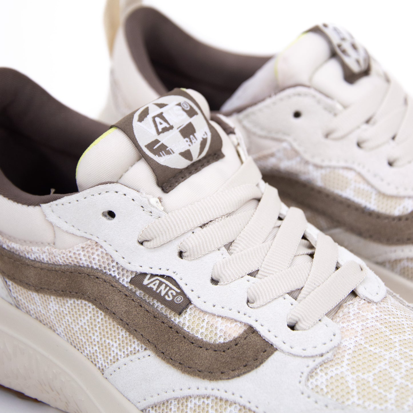 ultrarange-neo-vr-giraffe-marshmallow.detail2