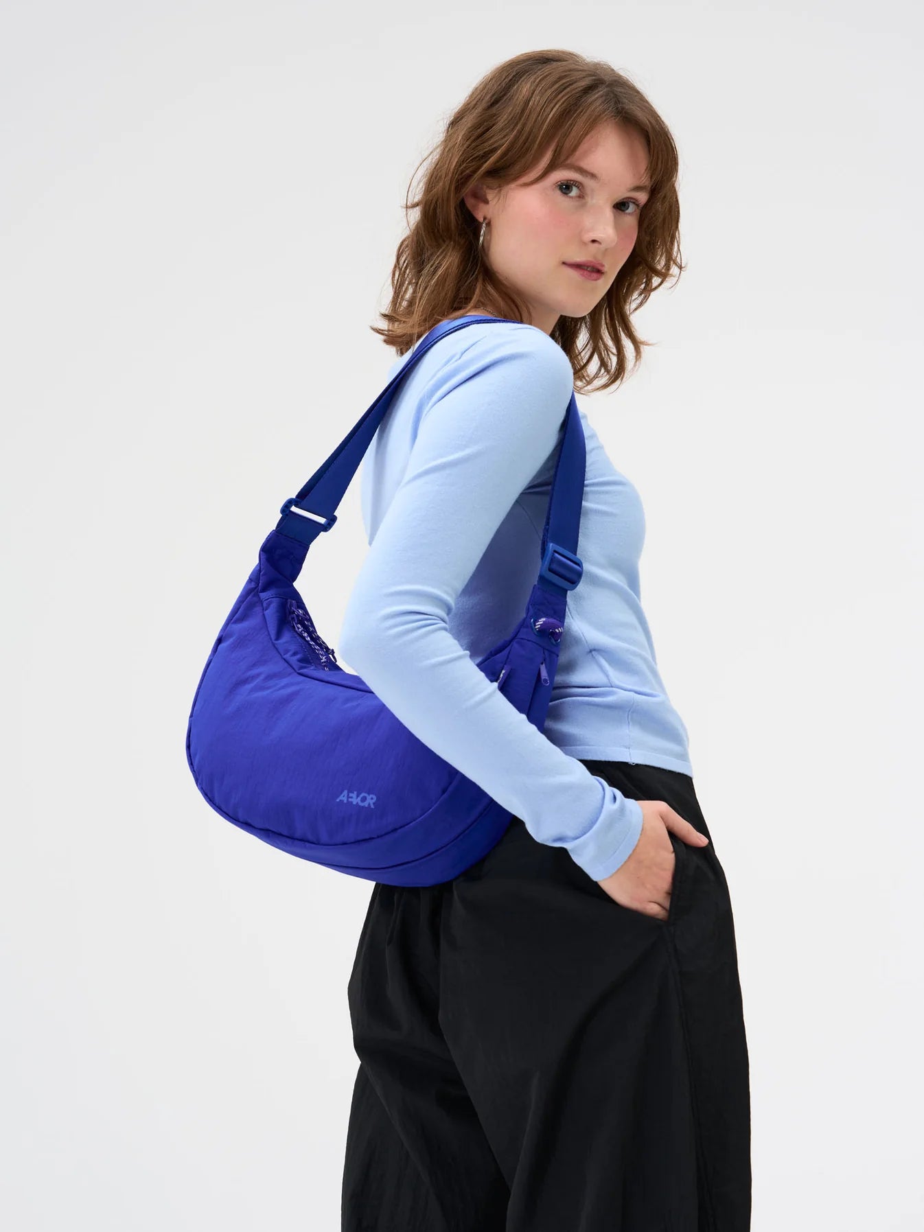 Aevor - BIKE SLING BAG - Electric Blue