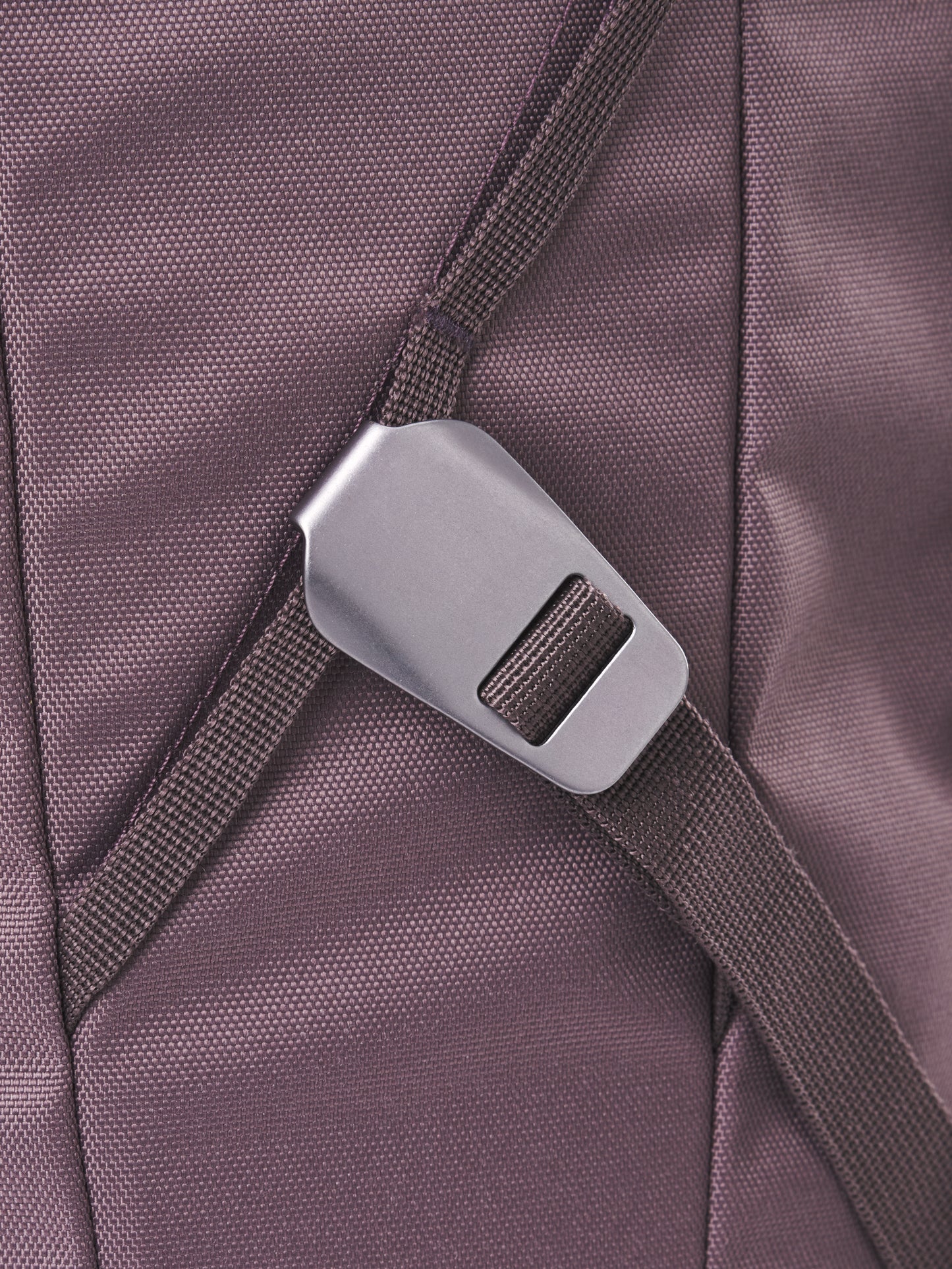 AVR-BPS-001-40151-AEVOR-Daypack-Oxy-Purple-08