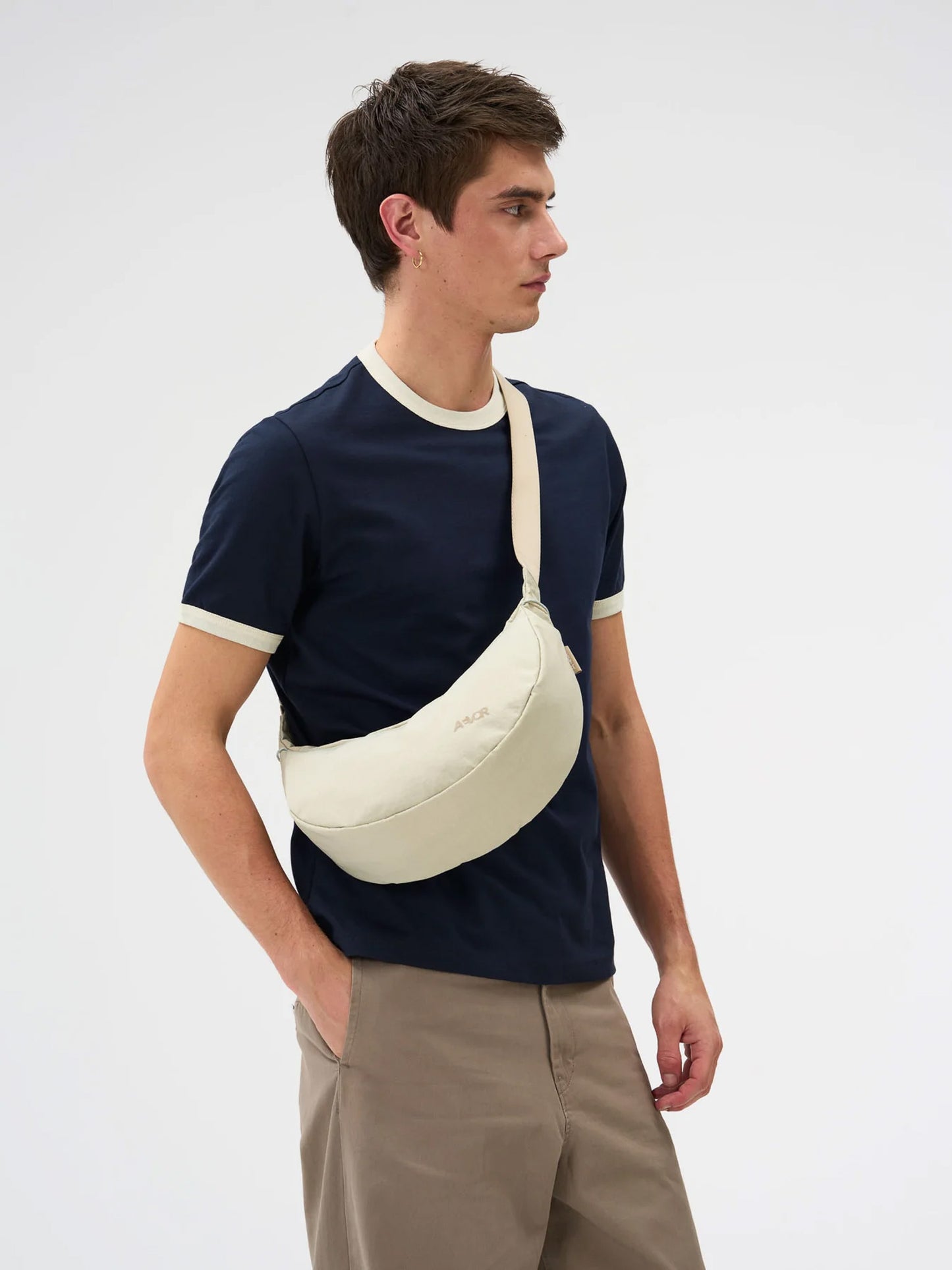 Aevor - SLING BAG SMALL - Off White