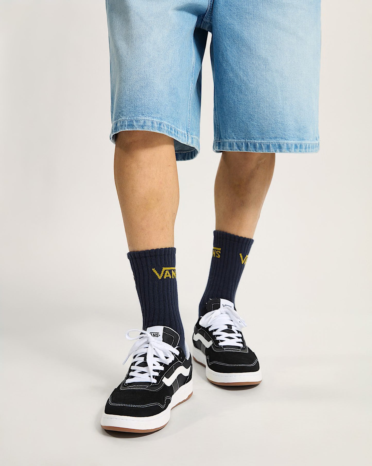 Vans - CRUZE 3.0 - Black/White