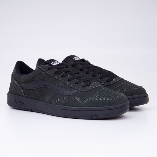 Cruze-Too---Black-Outsole_Black-Ink_12