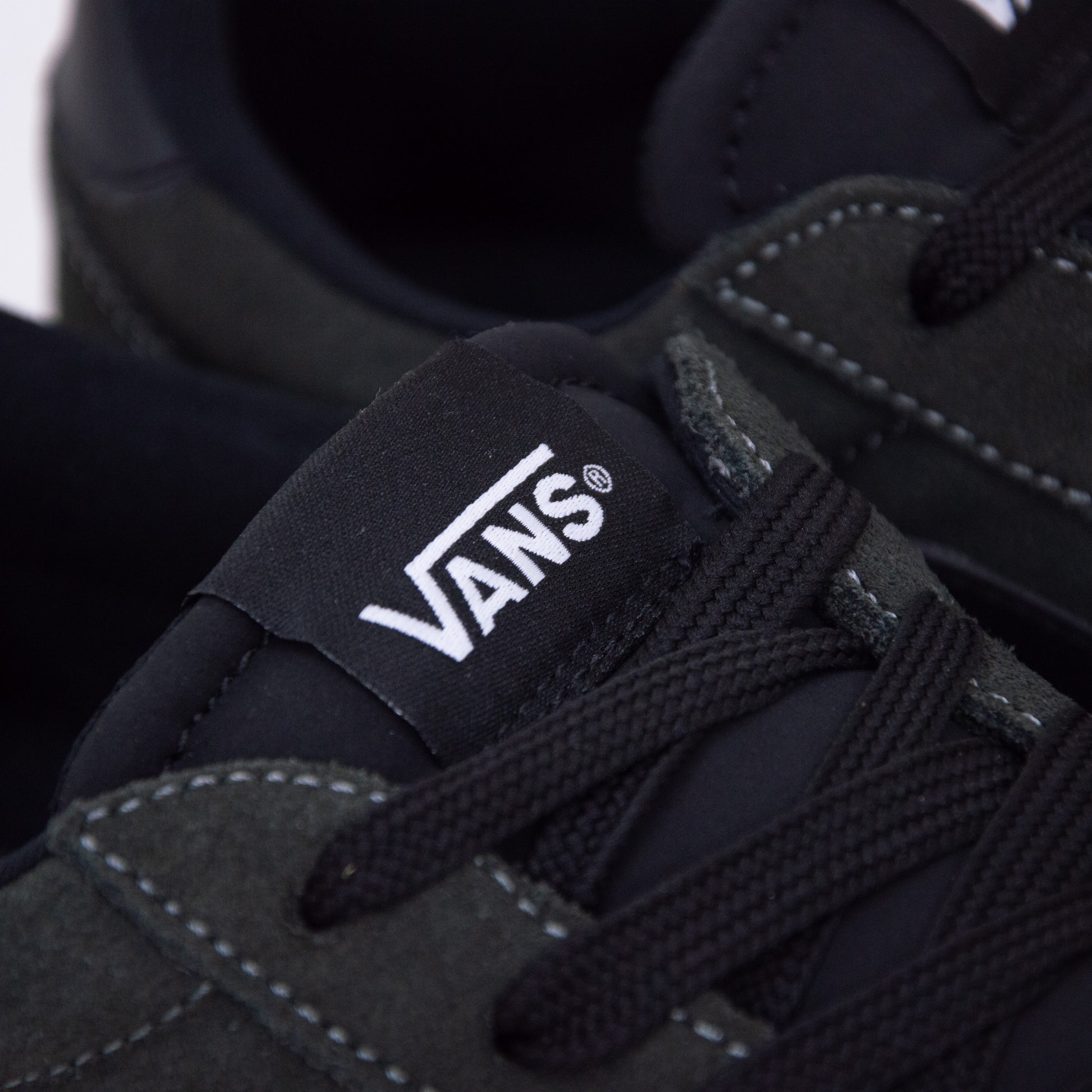 Cruze Too - Black Outsole_Black Ink_6