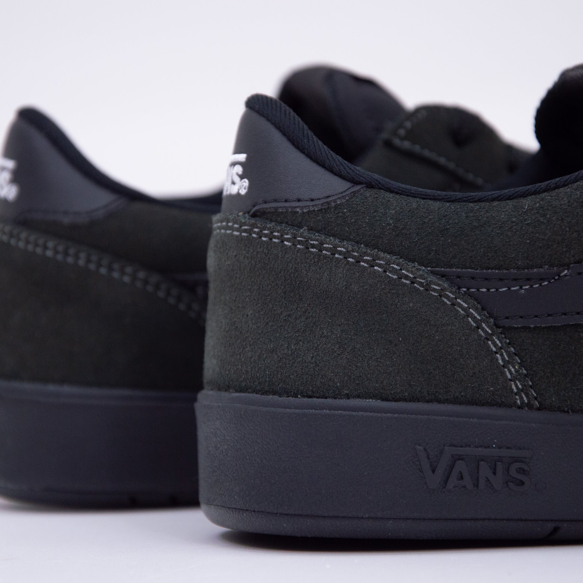 Cruze Too - Black Outsole_Black Ink_8