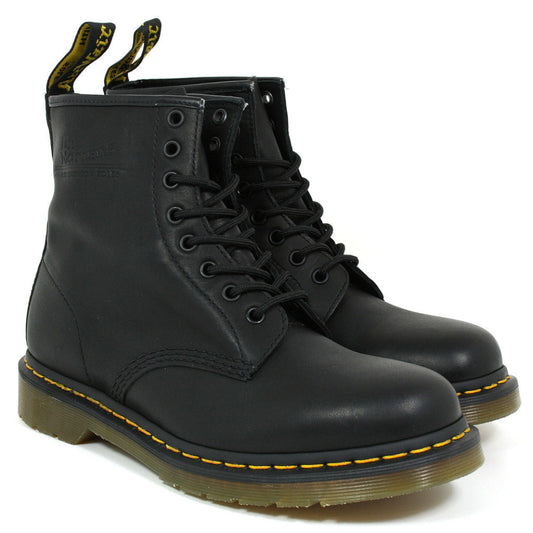 Dr. Martens_1460_Greasy_Black
