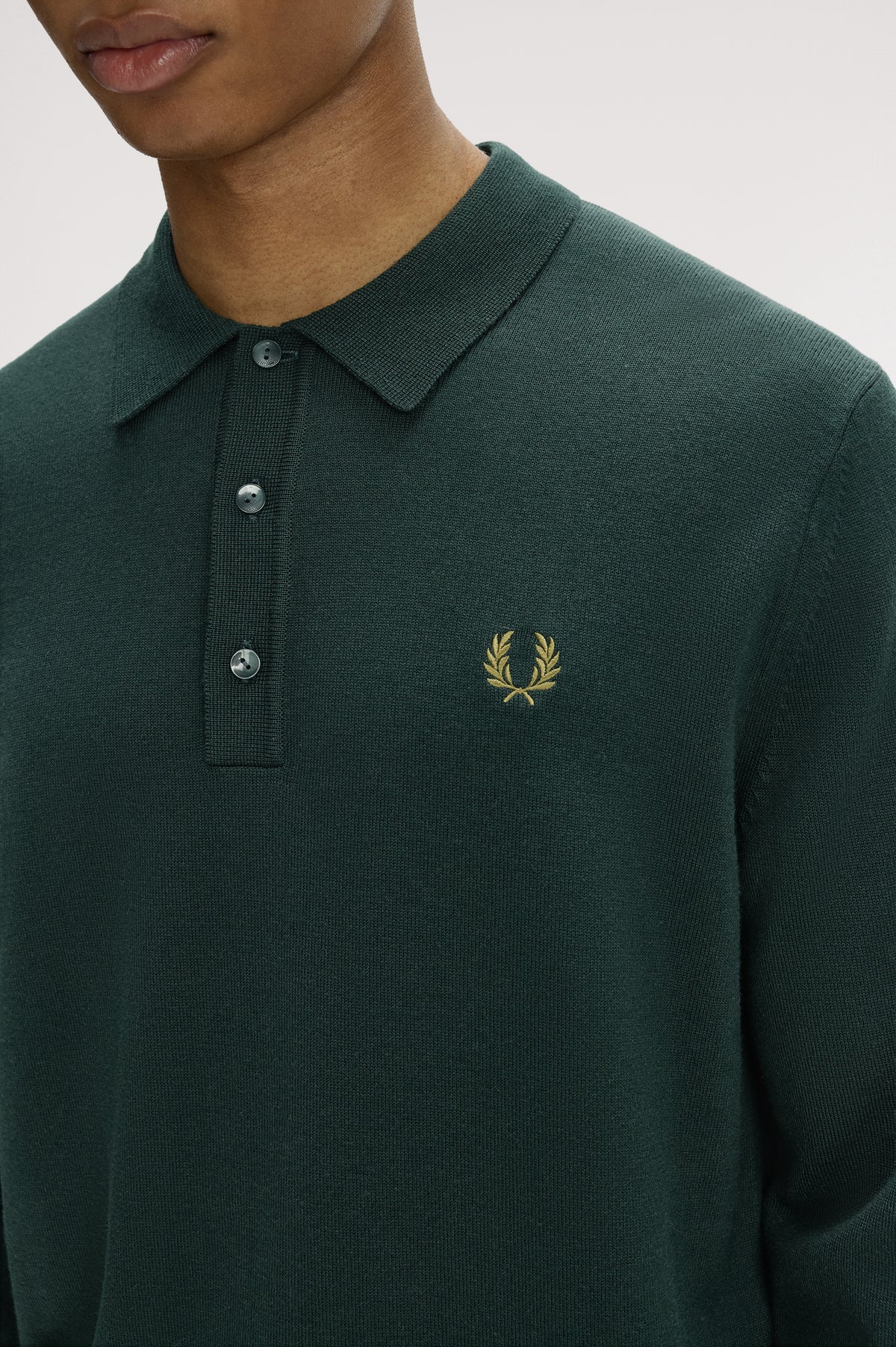 Fred_Perry_CLASSIC_KNITTED_SHIRT_Grassroots_K4535_30A