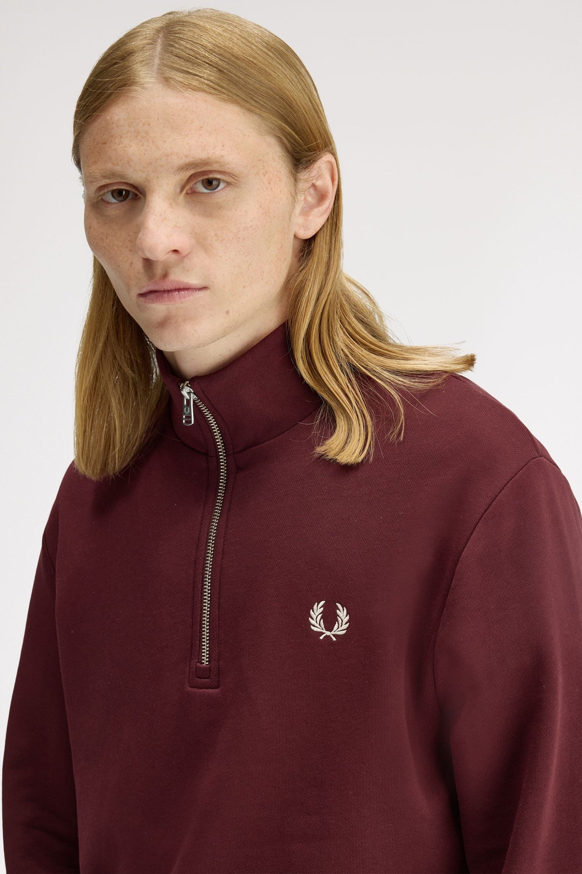 Fred Perry_Half Zip_M3574_Oxblood