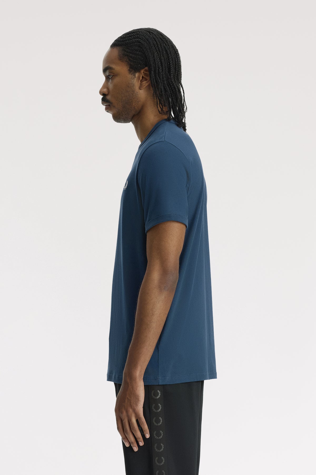 Fred_Perry_RINGER_T-SHIRT_Mod_Blue_M3519_30C