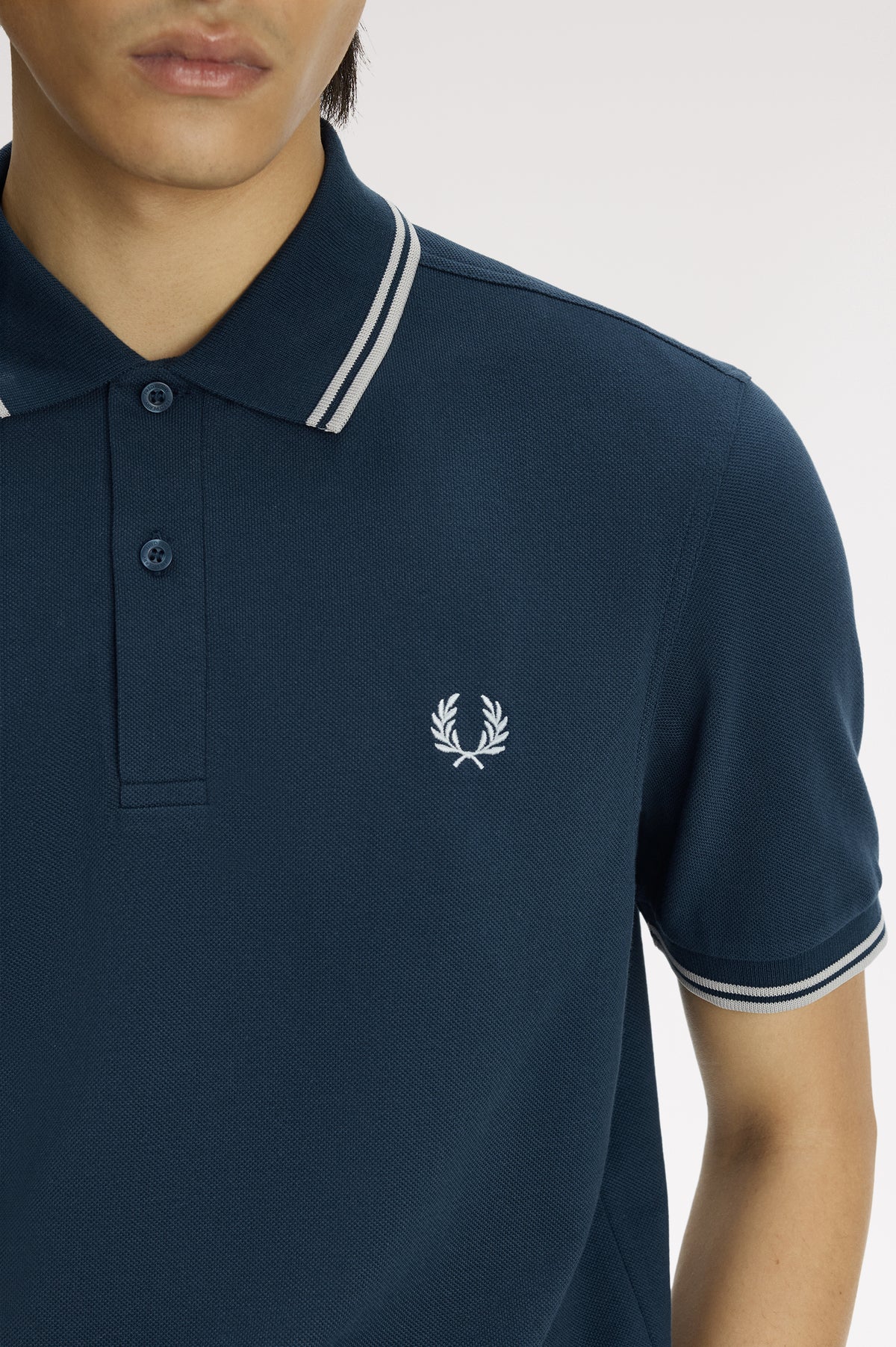 Fred_Perry_TWIN_TIPPED_POLO_SHIRT_Mod_Blue/Slate_M3600_46D