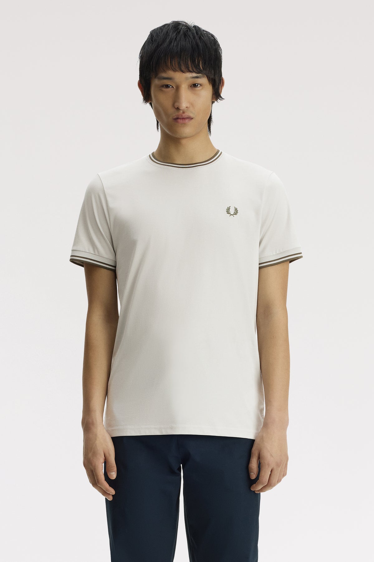 Fred_Perry_TWIN_TIPPED_T-SHIRT_Slate/Laurel_Wreath_Green/Laurel_Wreath_Green_M1588_81D