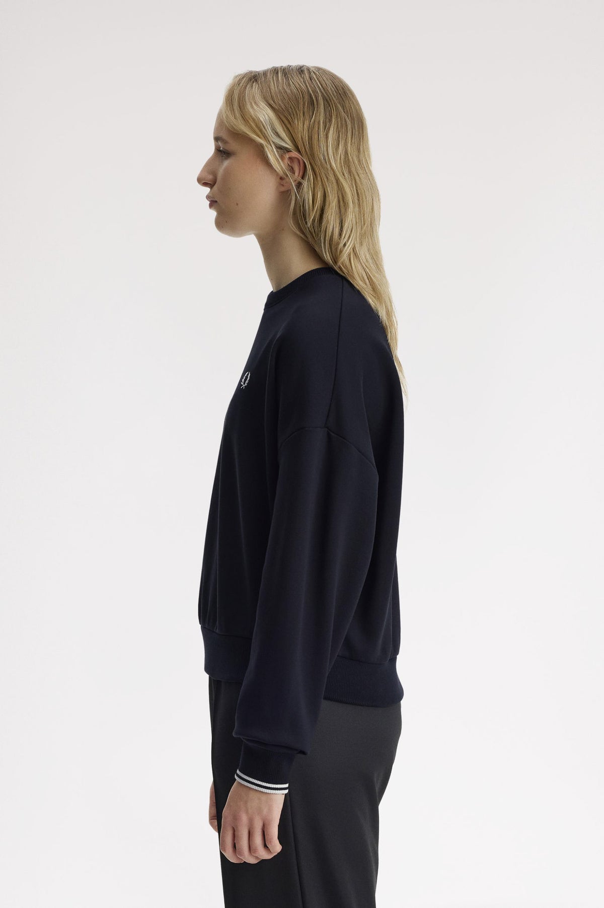 Fred_Perry_W__TIPPED_SWEATSHIRT_BLACK_G5135_184