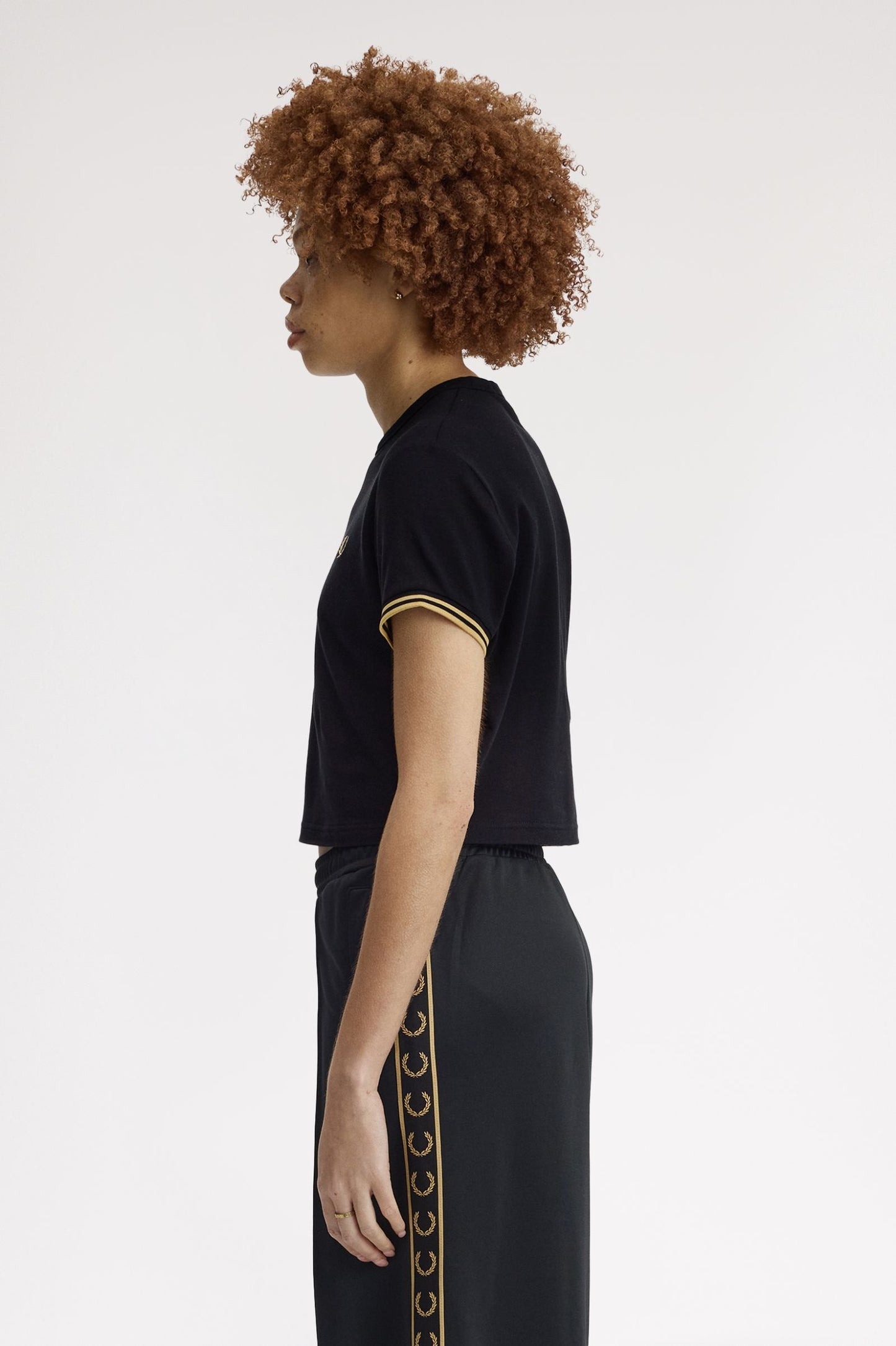 Fred Perry - TIPPED PIQUE T-SHIRT - Black/Campagne