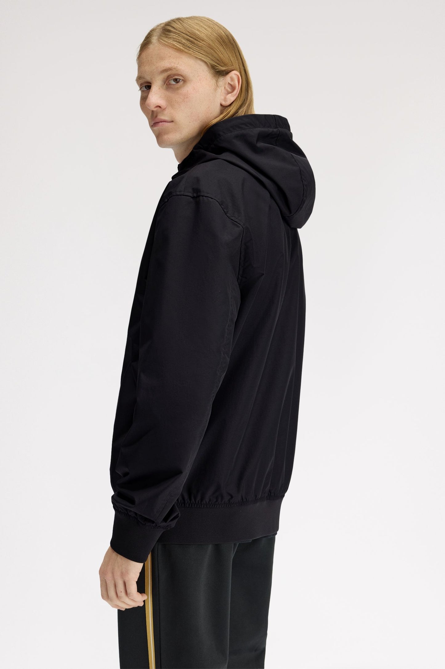 Fred Perry - HOODED BRENTHAM JACKET - Black