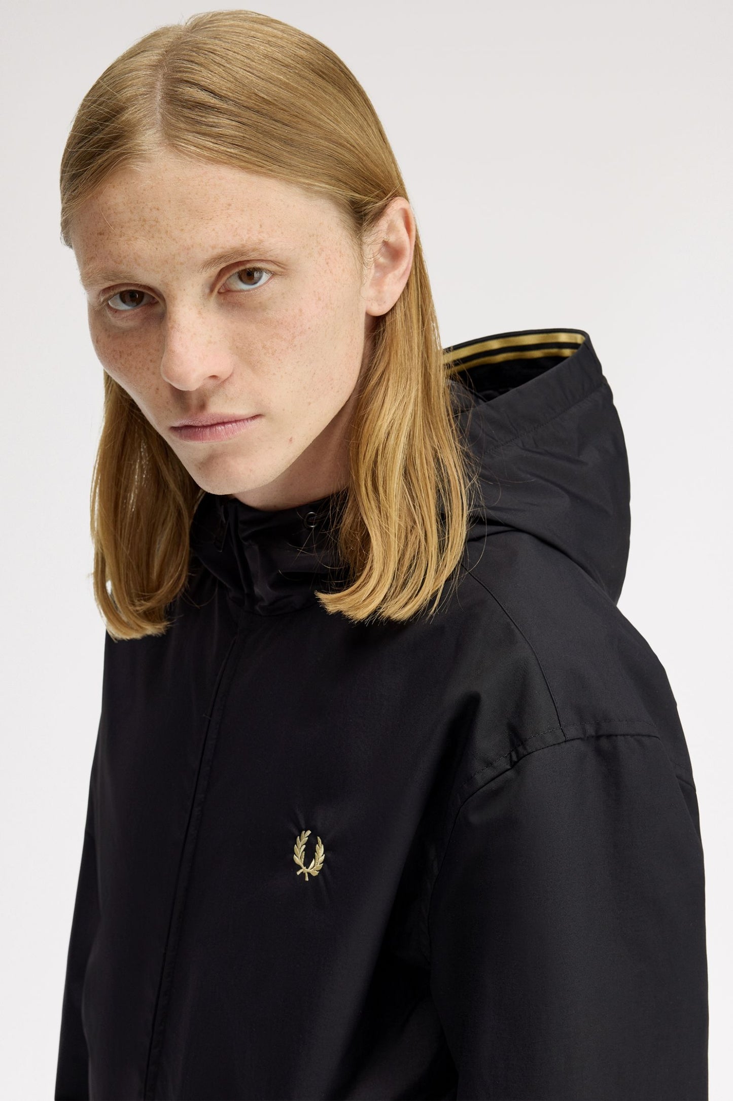 Fred Perry - HOODED BRENTHAM JACKET - Black