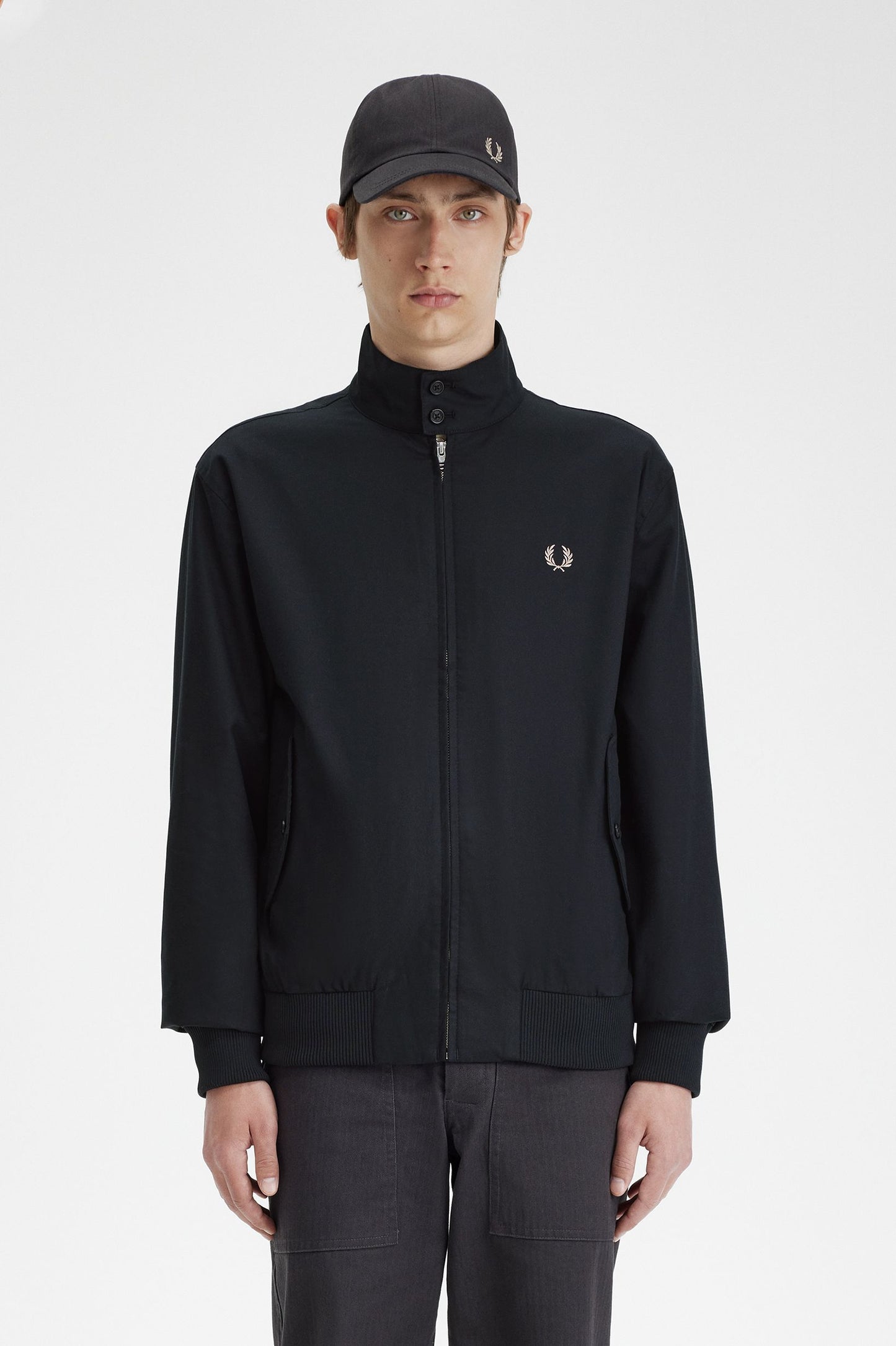 J7814_102_V2_Q124_MOD1_FRONT