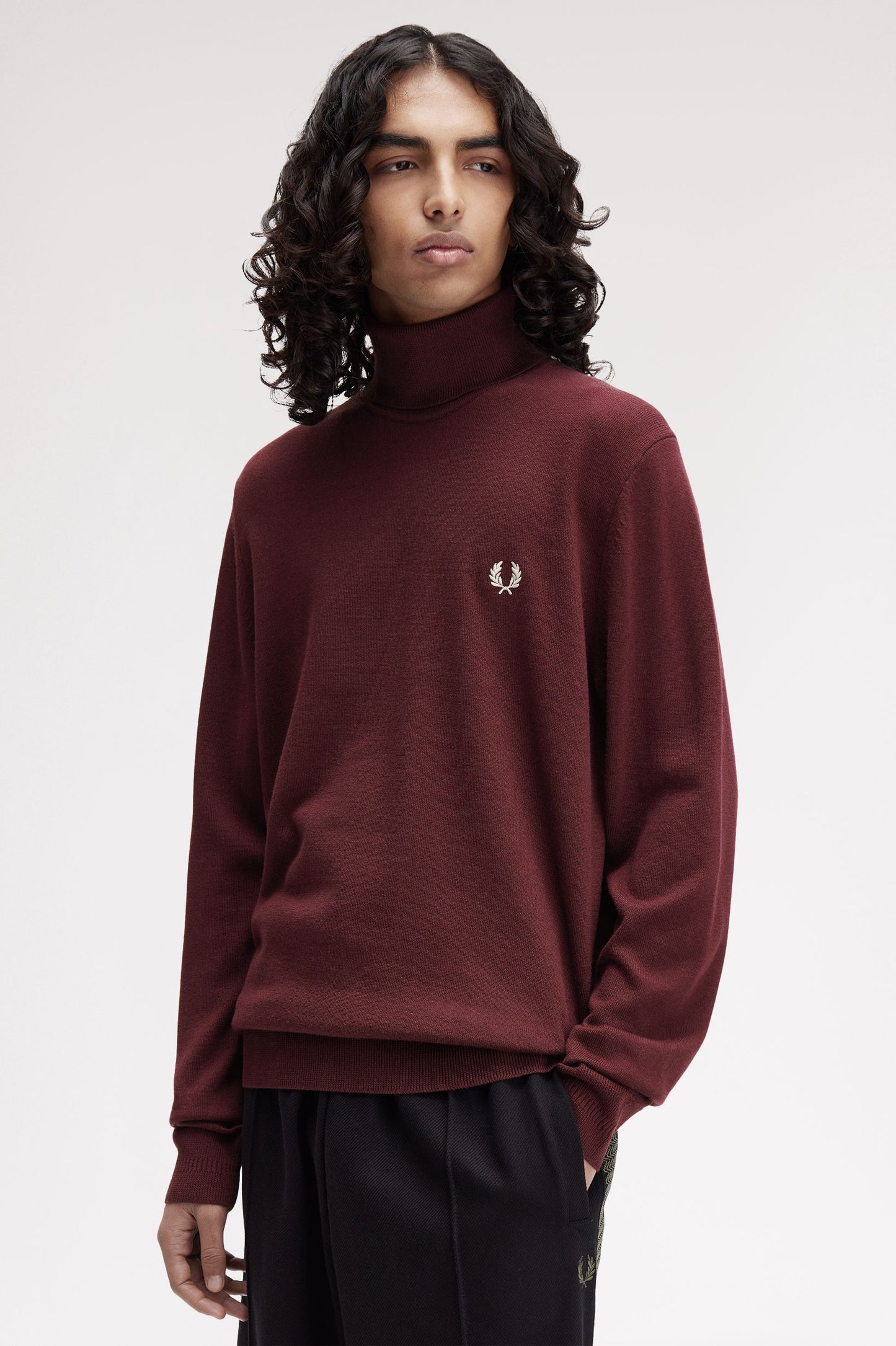 Fred Perry - ROLL NECK JUMPER - Oxblood