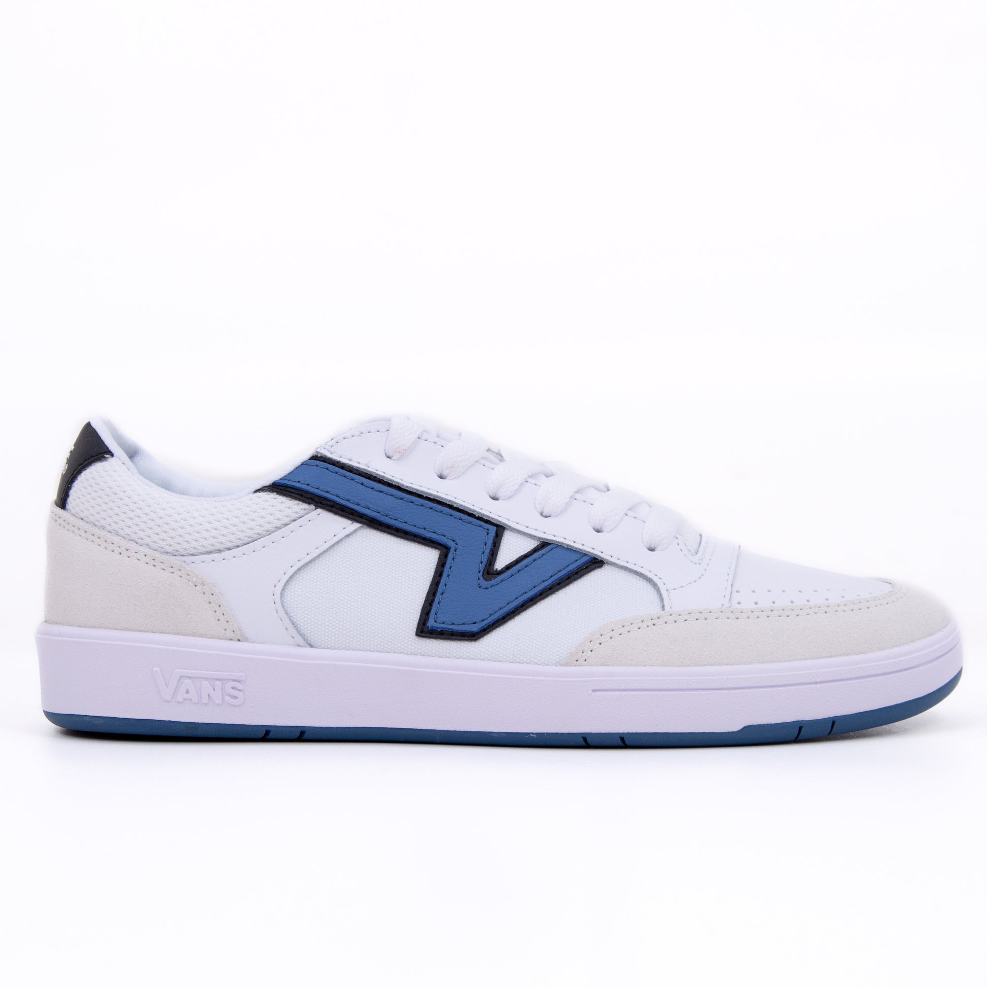 Lowland-cc-sportblue-truewht-outsite