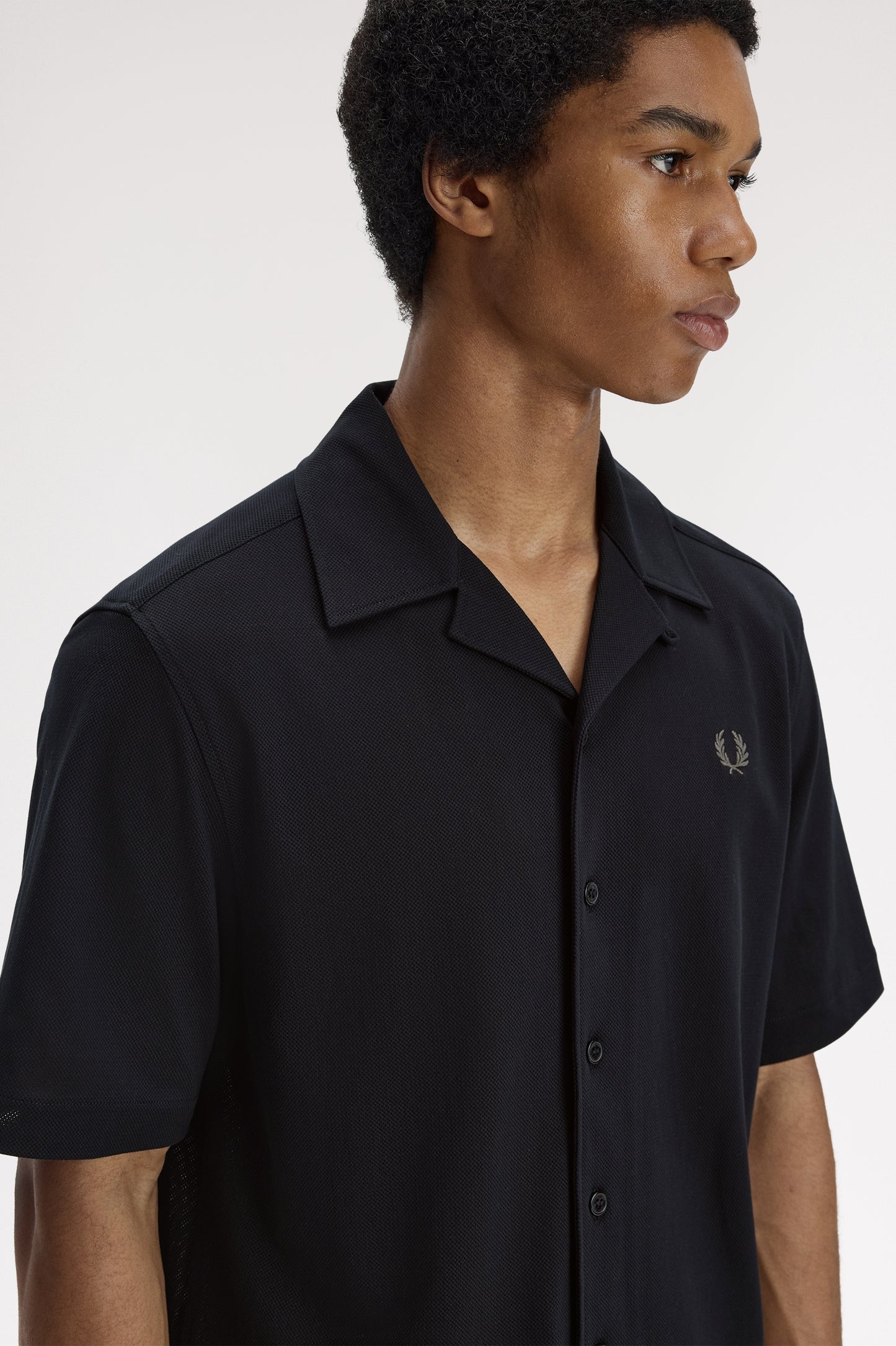 Fred Perry - COMPRESS MESH REVERE COLLAR SHIRT - Black