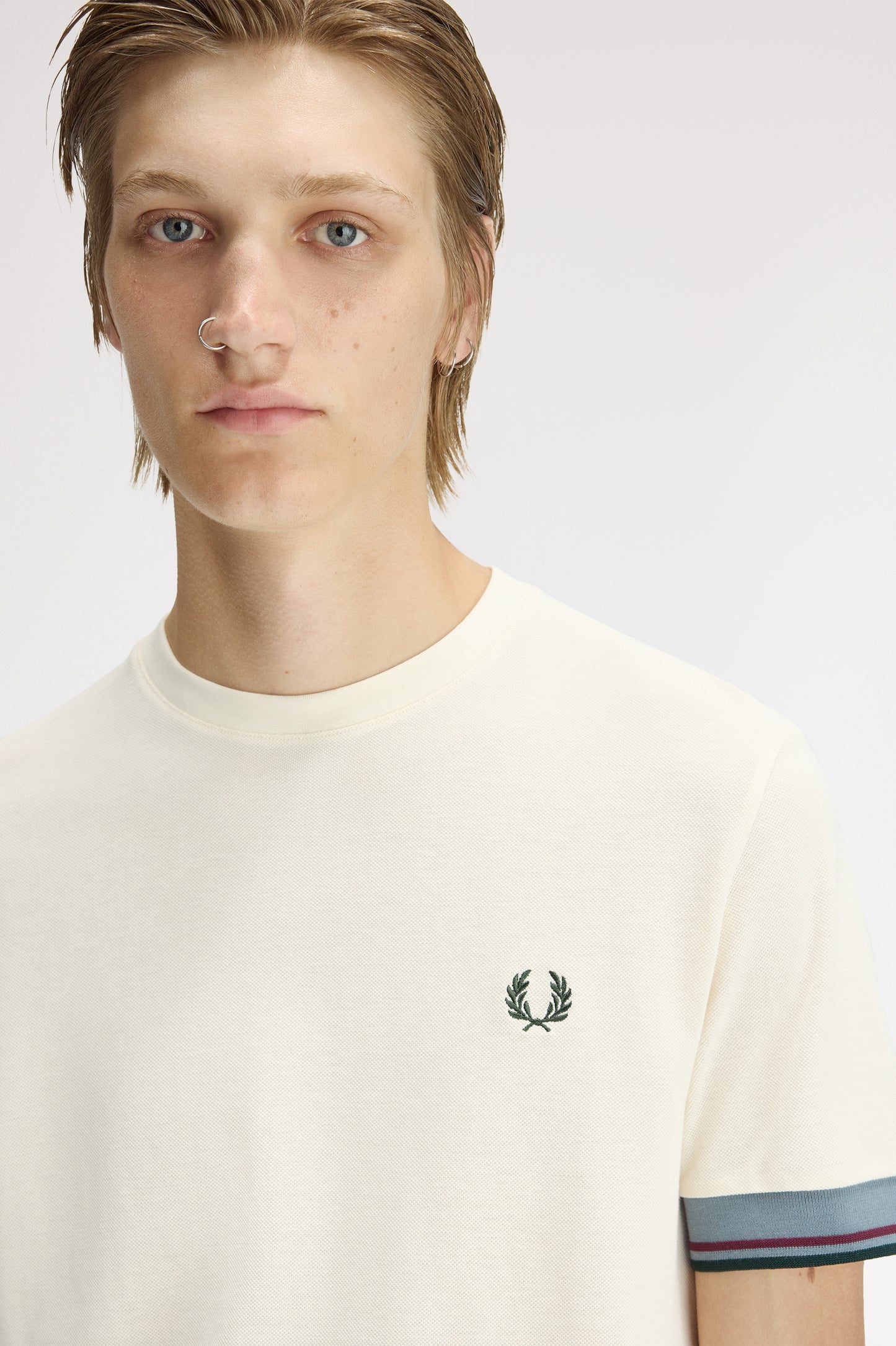 Fred Perry - TWIN TIPPED CUFF T-SHIRT - Ecru