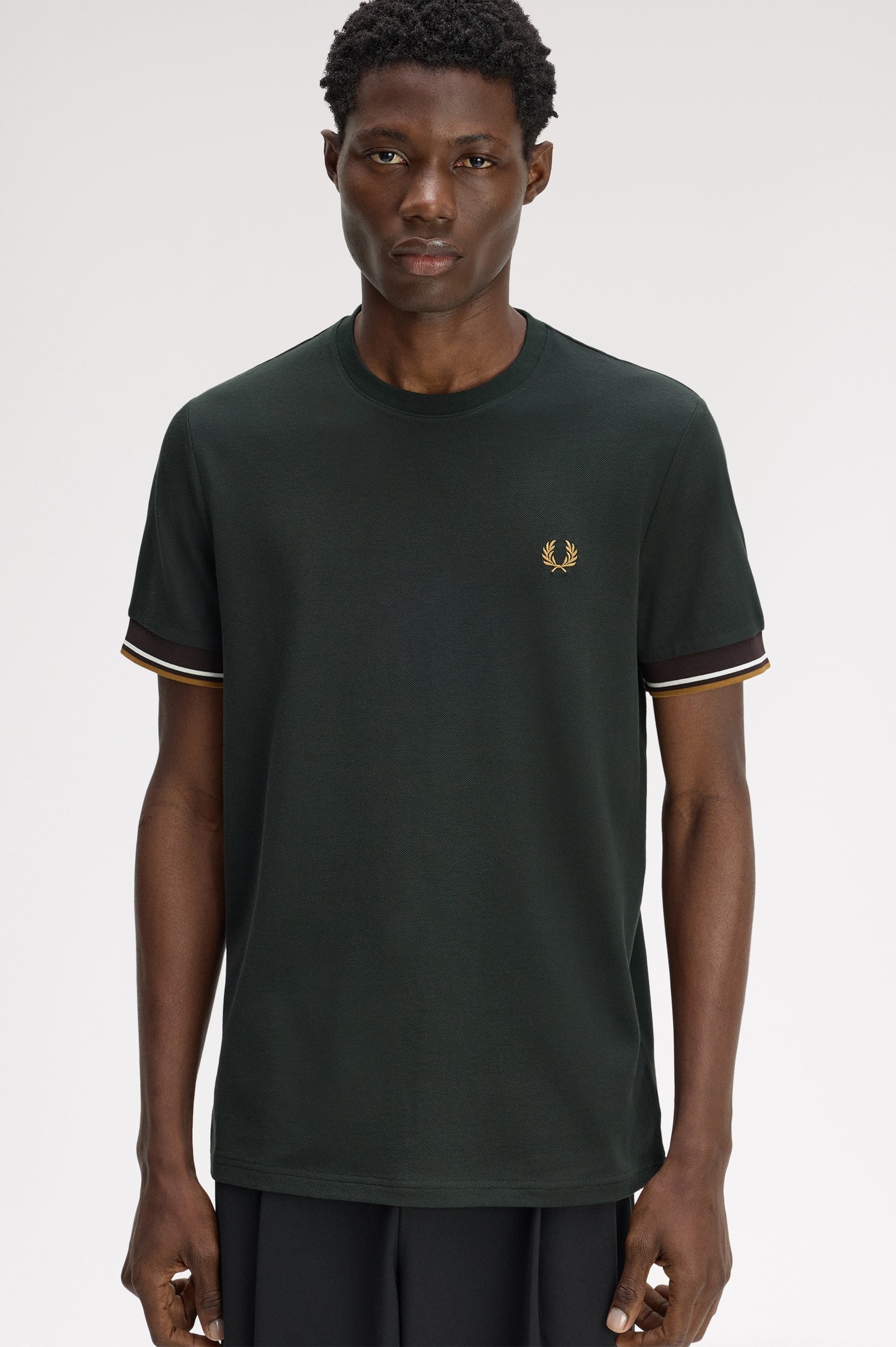 Fred Perry - TWIN TIPPED CUFF T-SHIRT - Night Green