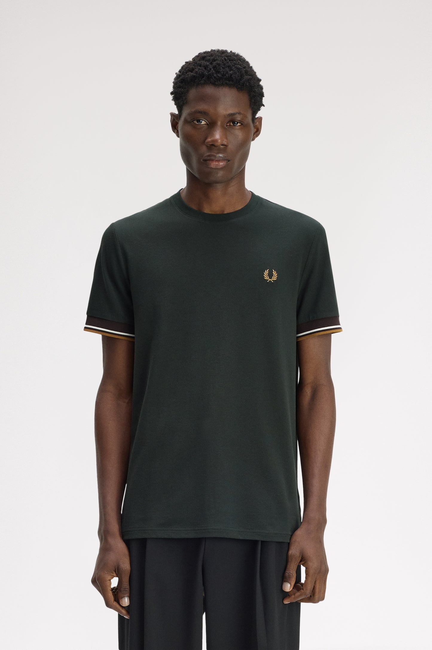 Fred Perry - TWIN TIPPED CUFF T-SHIRT - Night Green