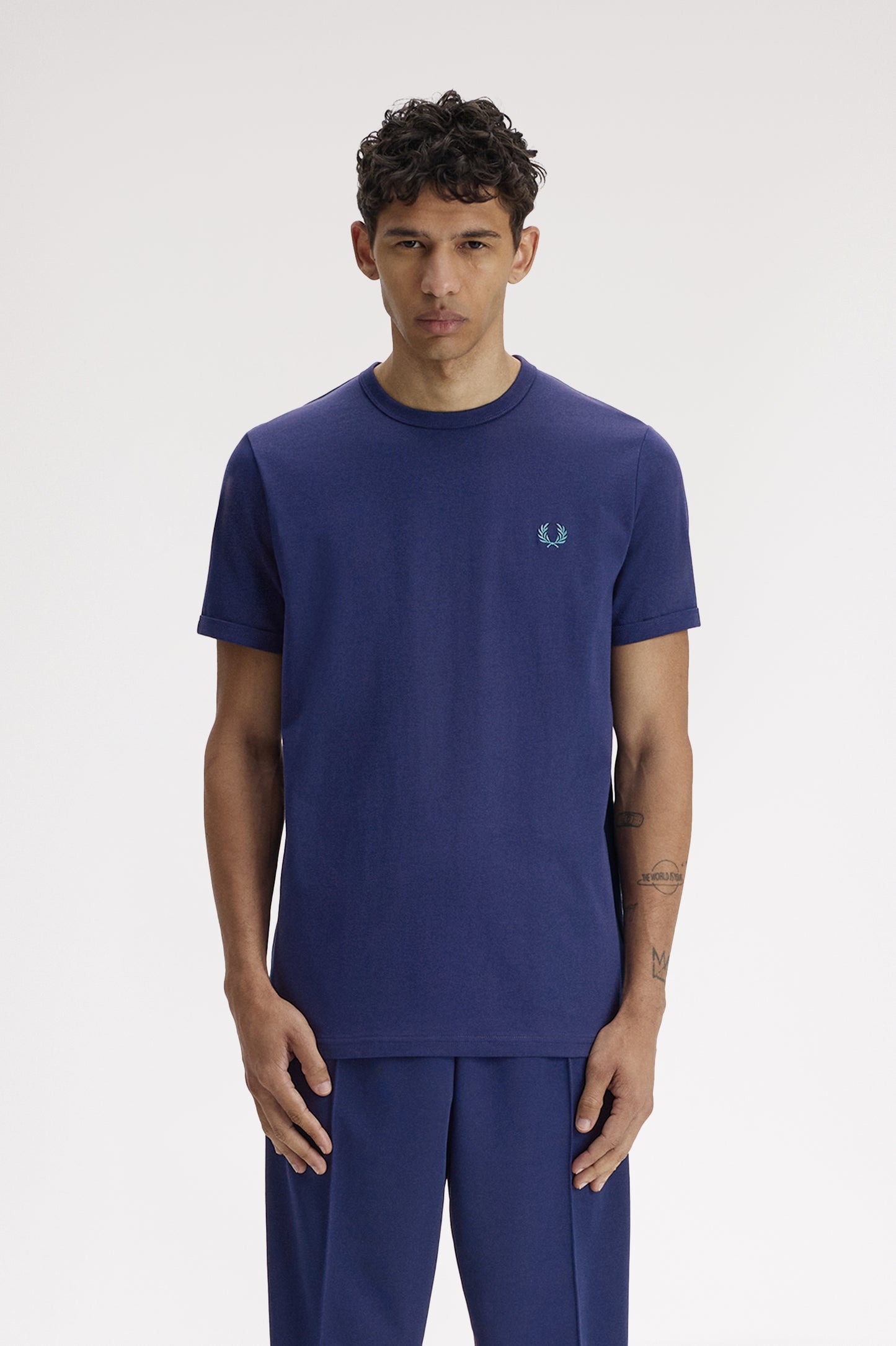 Fred Perry - RINGER T-SHIRT - Tennis Blue