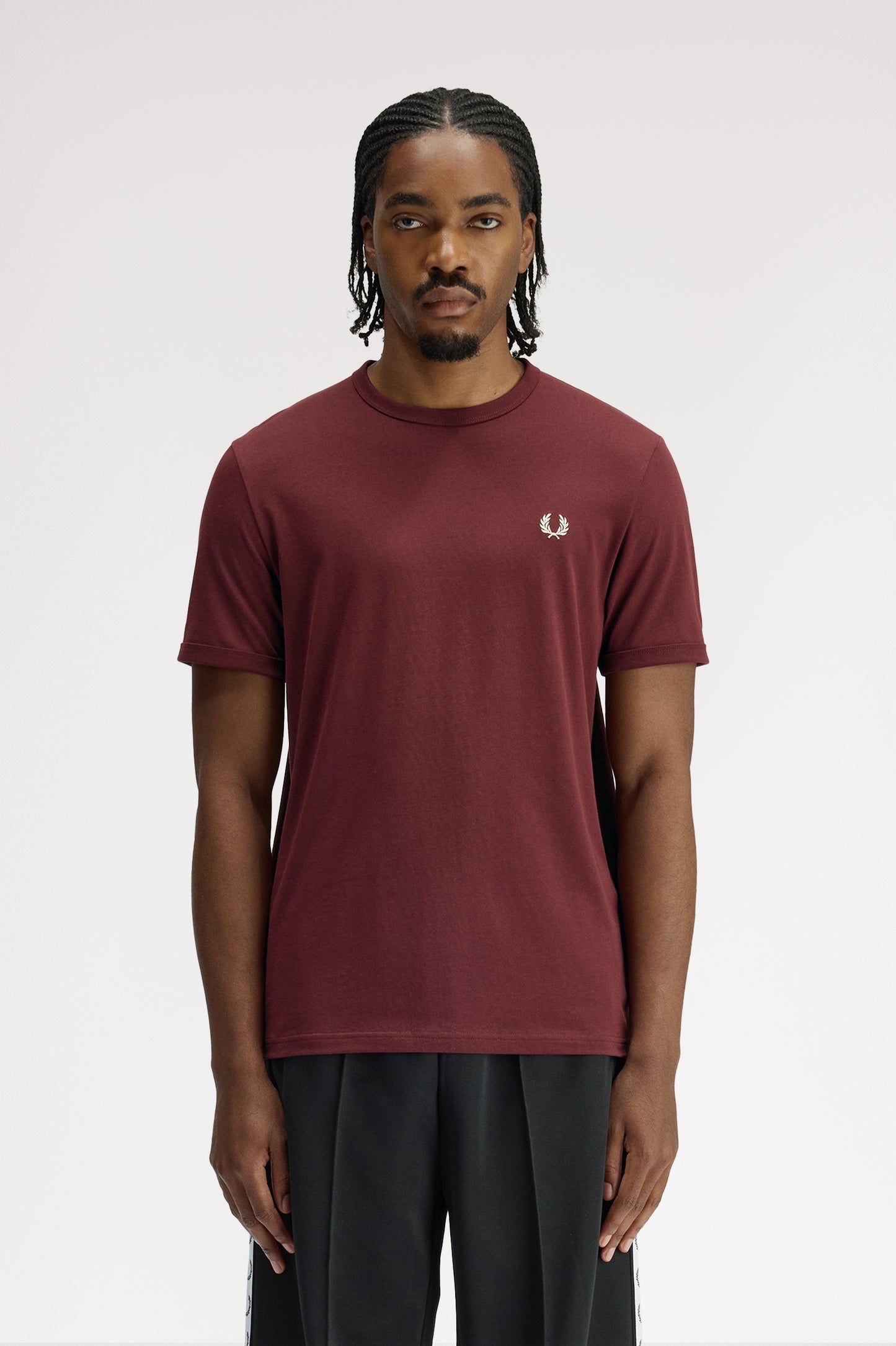Fred Perry - RINGER T-SHIRT - Oxblood