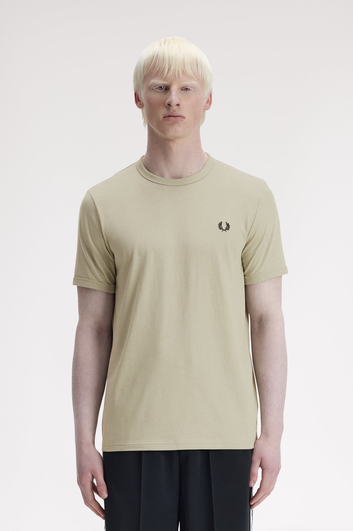 Fred Perry - RINGER T-SHIRT - Seagrass