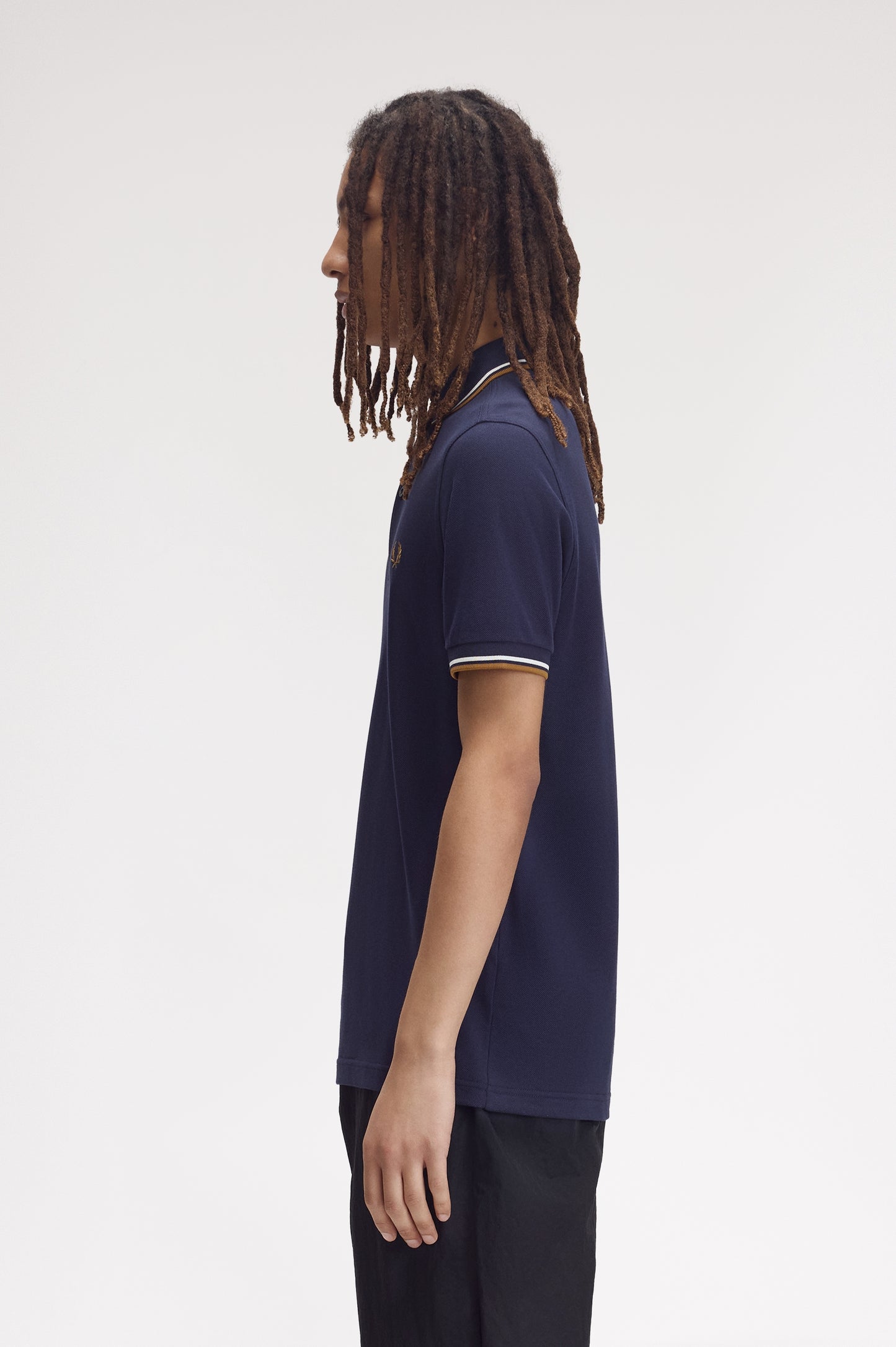 Fred Perry - TWIN TIPPED FRED PERRY SHIRT - Twilight Navy/Snow White/Dark Caramel