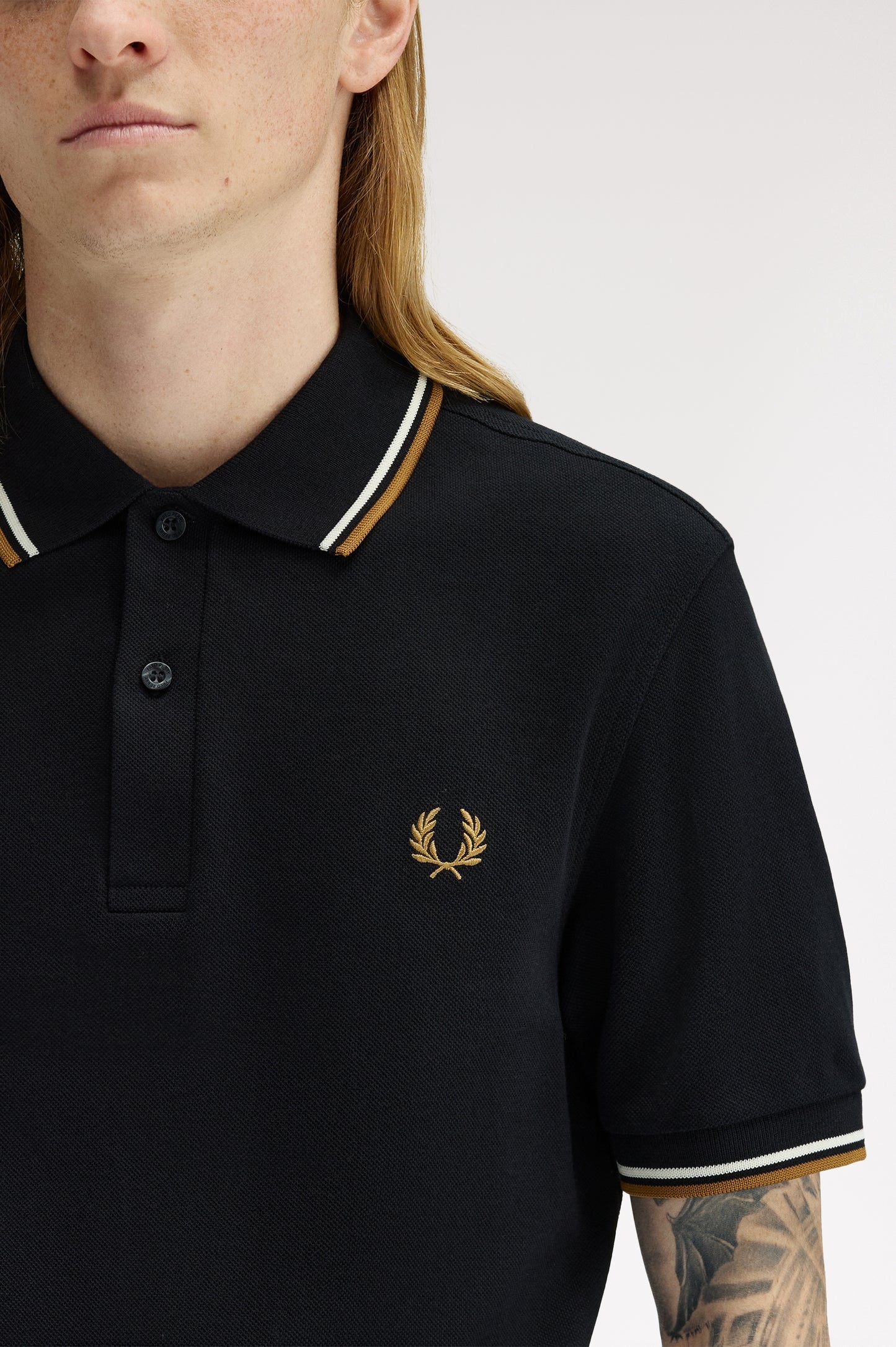 Fred Perry - TWIN TIPPED FRED PERRY SHIRT - Black