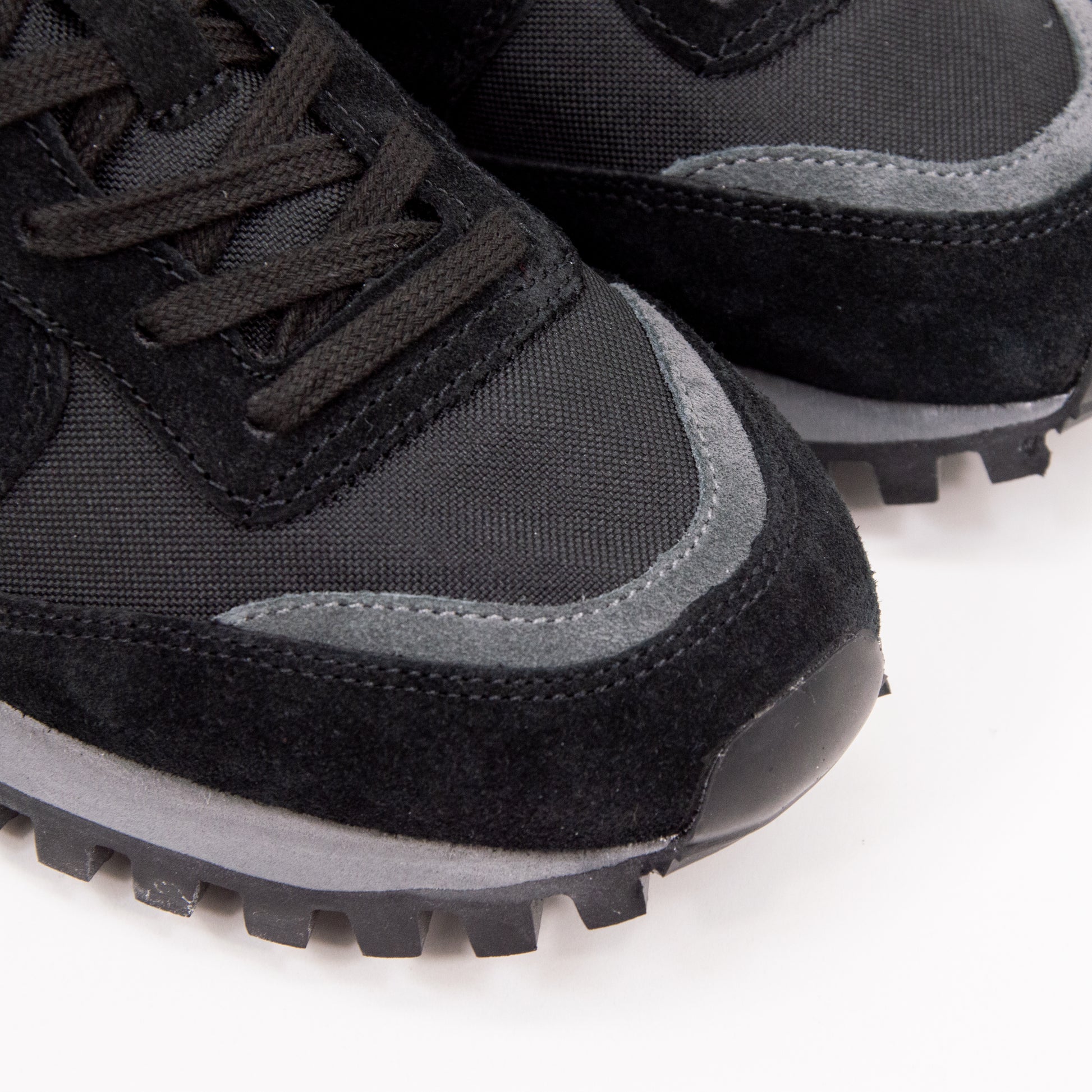 Marathon-Trail_black-detail toe