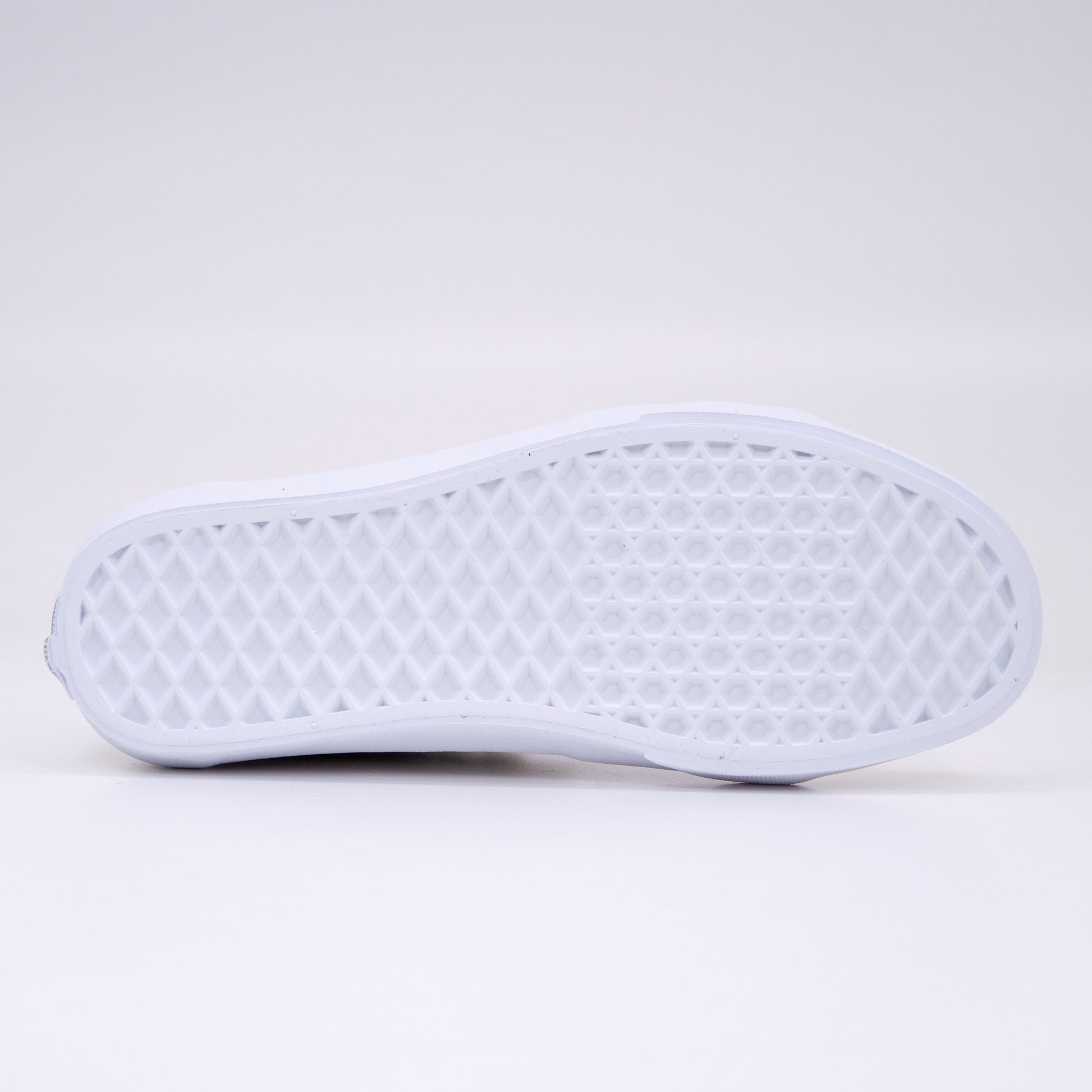 Sk8-Low - Contrast White_Black_4