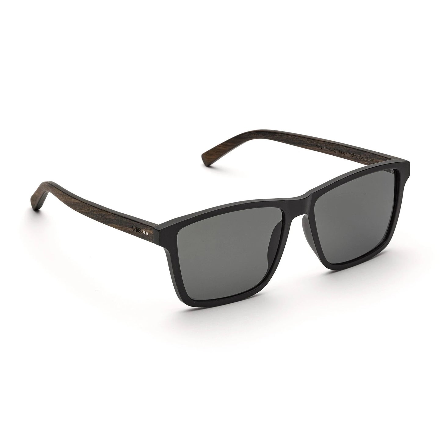 Tomte_grosse_sportliche_schwarze_Herren_Holz-Sonnenbrille_TAKEASHOT_1_888cc2ab-fb56-4e5f-a90e-0031457a3cd8_1800x1800