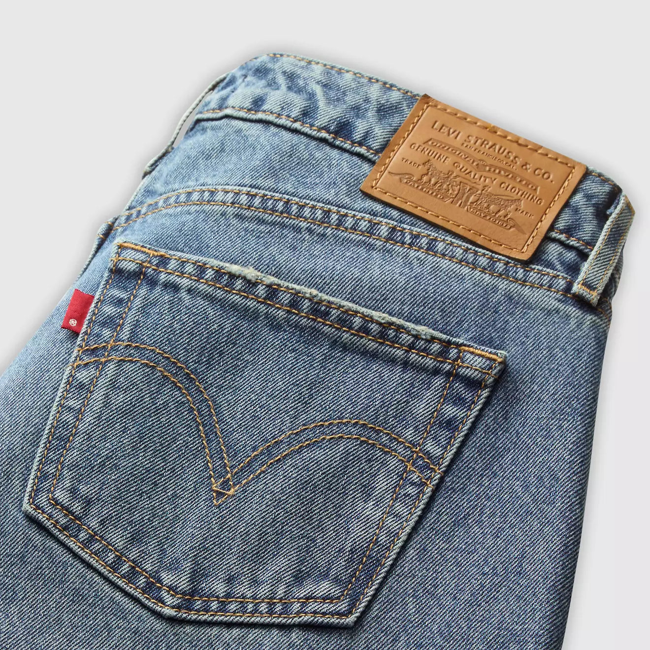 Levi’s® - LOW LOOSE - Rescued City