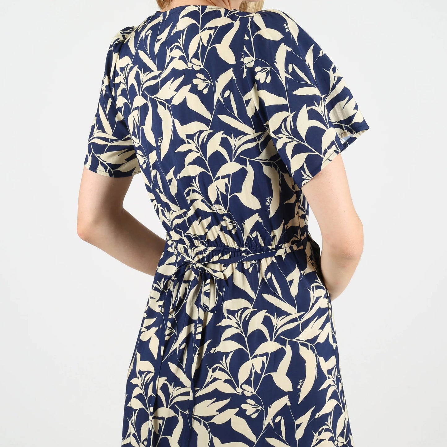Wemoto - MIA - Navy Blue/Beige