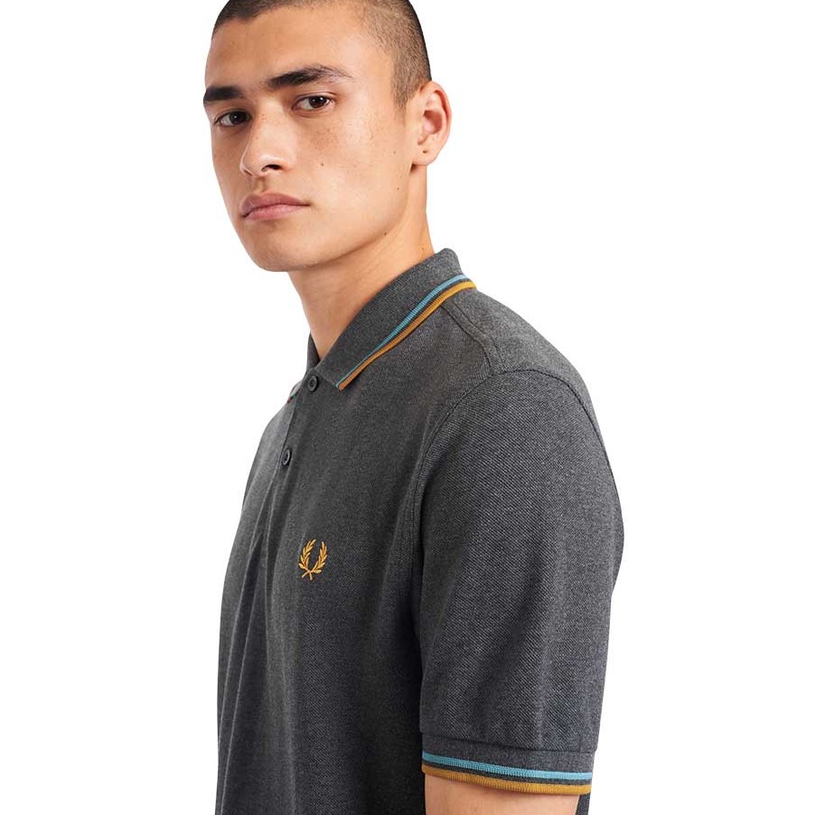 Fred Perry - TWIN TIPPED POLO SHIRT - Graphite/Smoke Blue/Amber